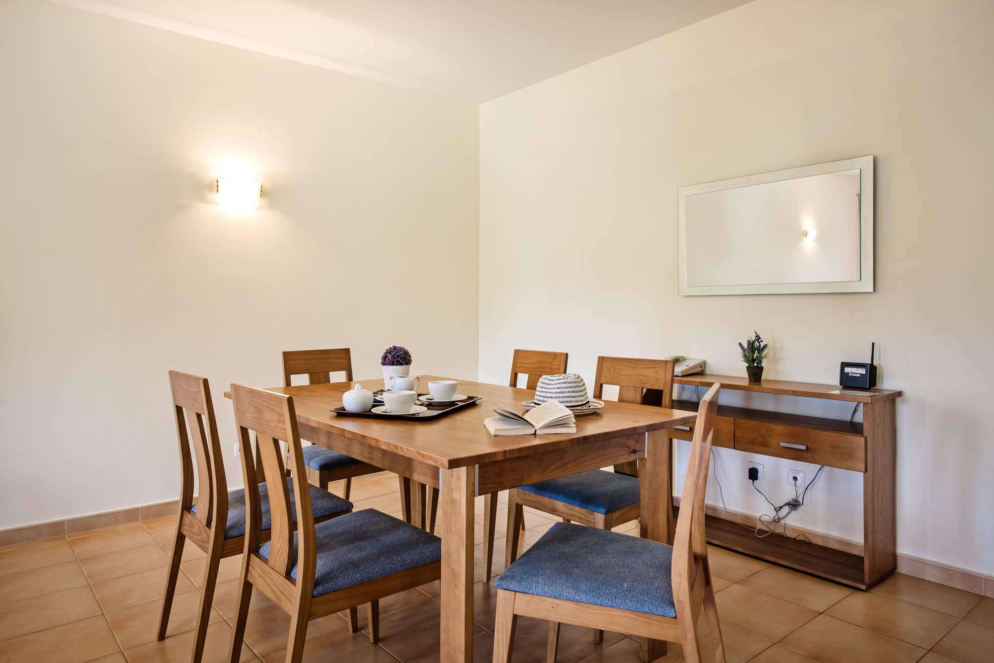 Jardim da Meia Praia, Room