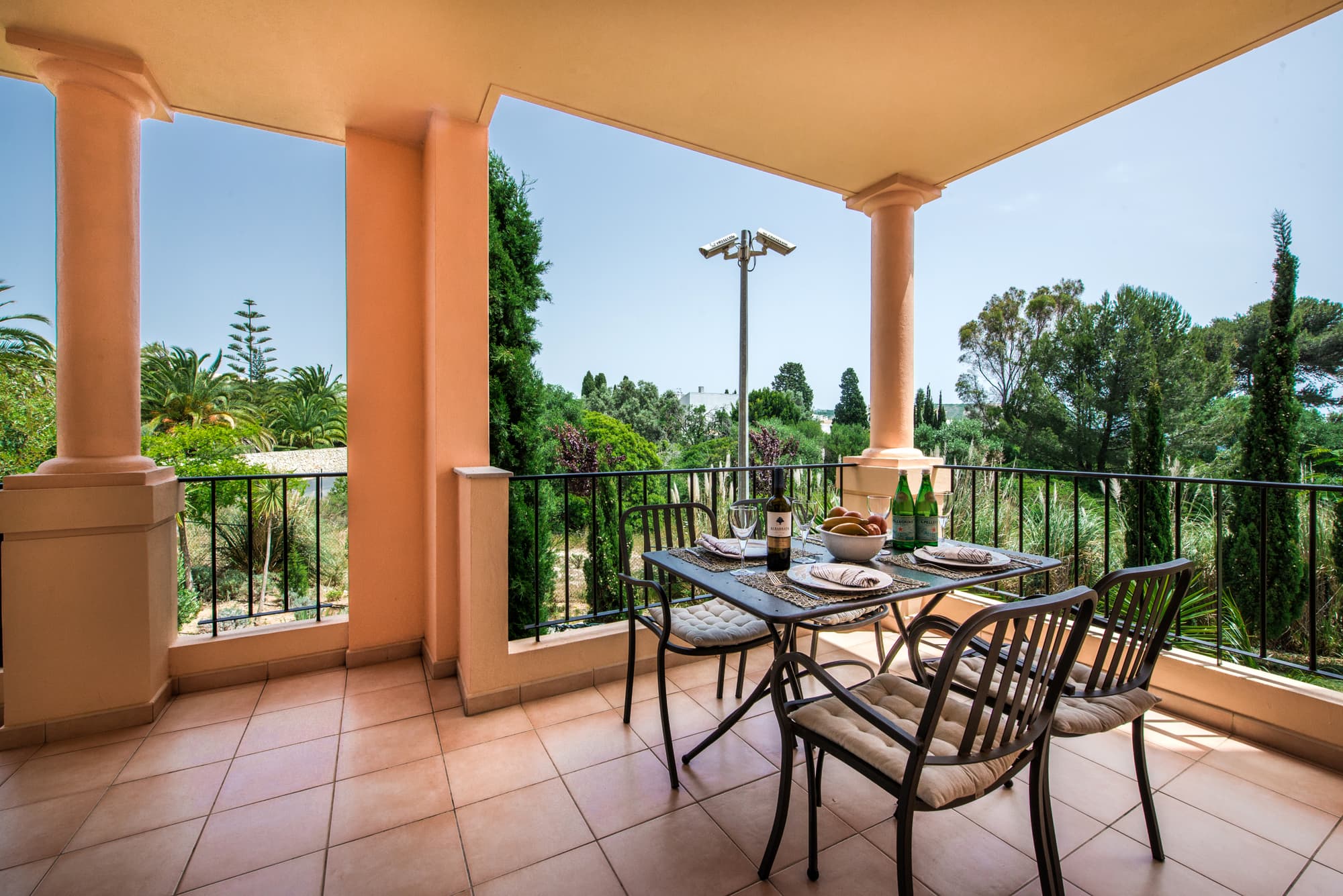 Jardim da Meia Praia, Room