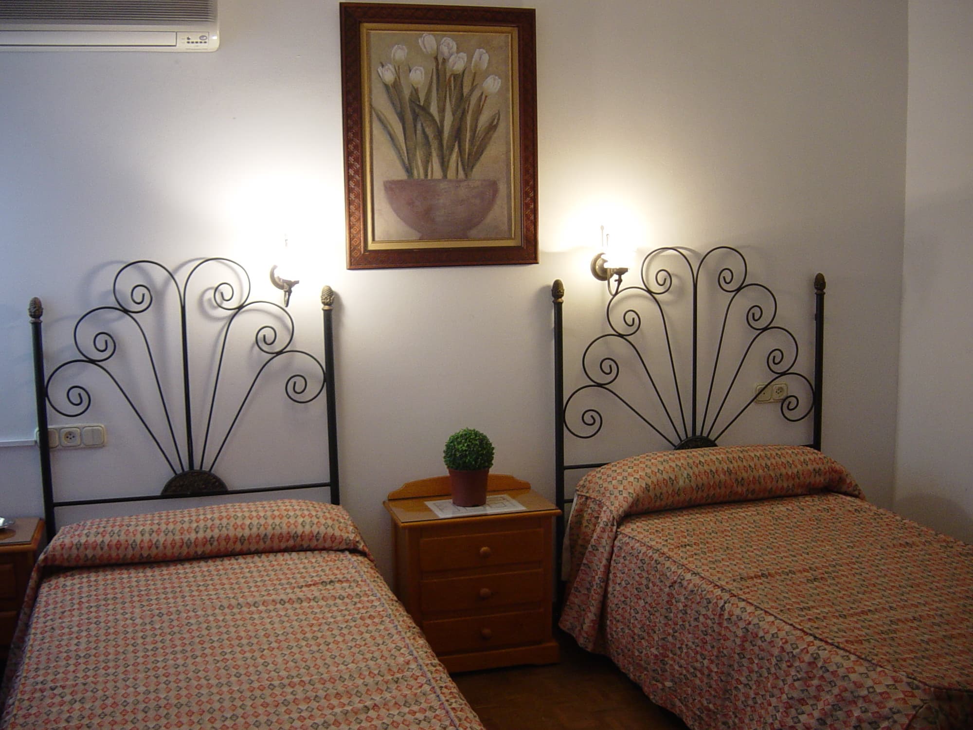 Hostal Colon , Room