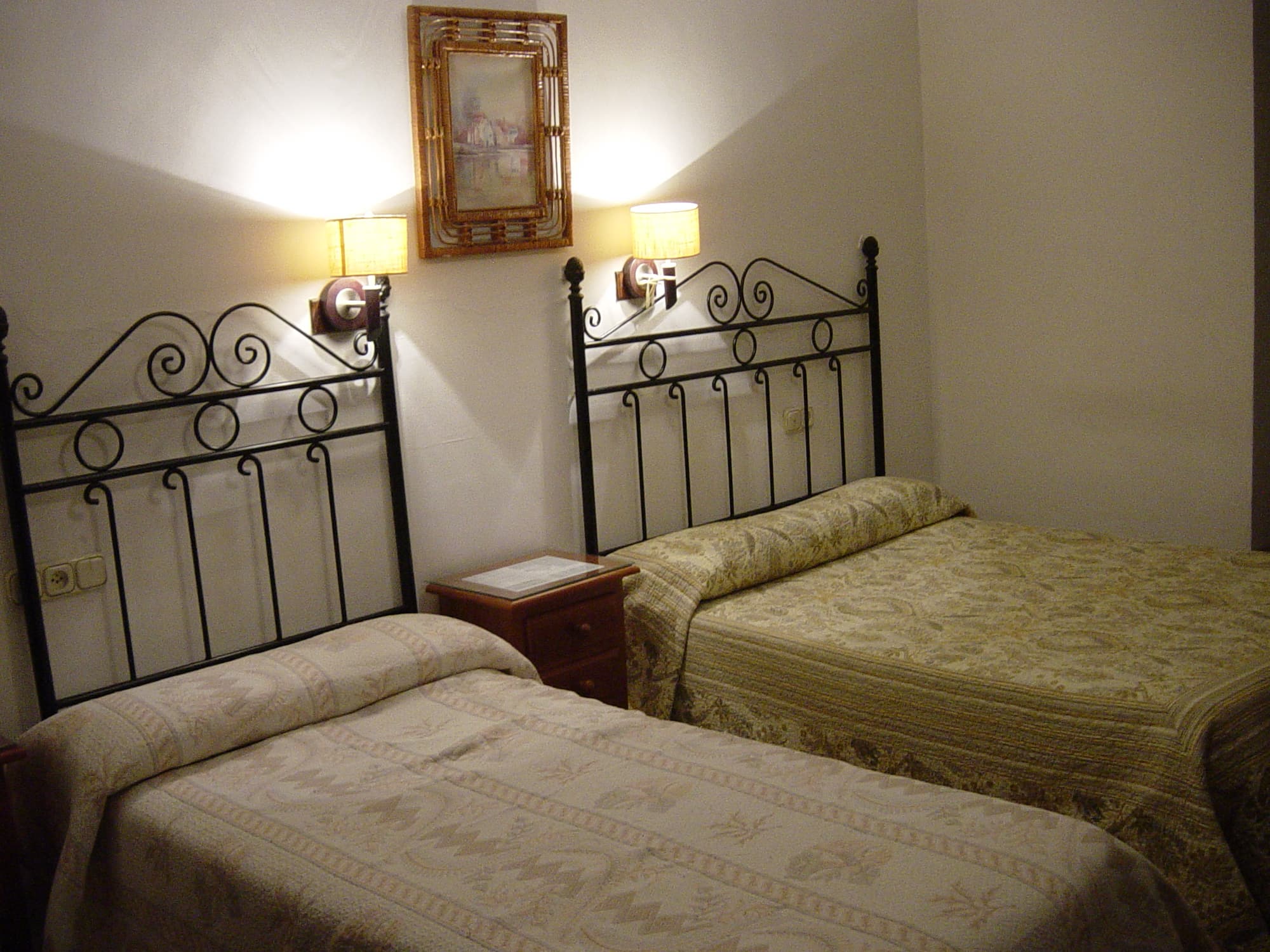 Hostal Colon , Room