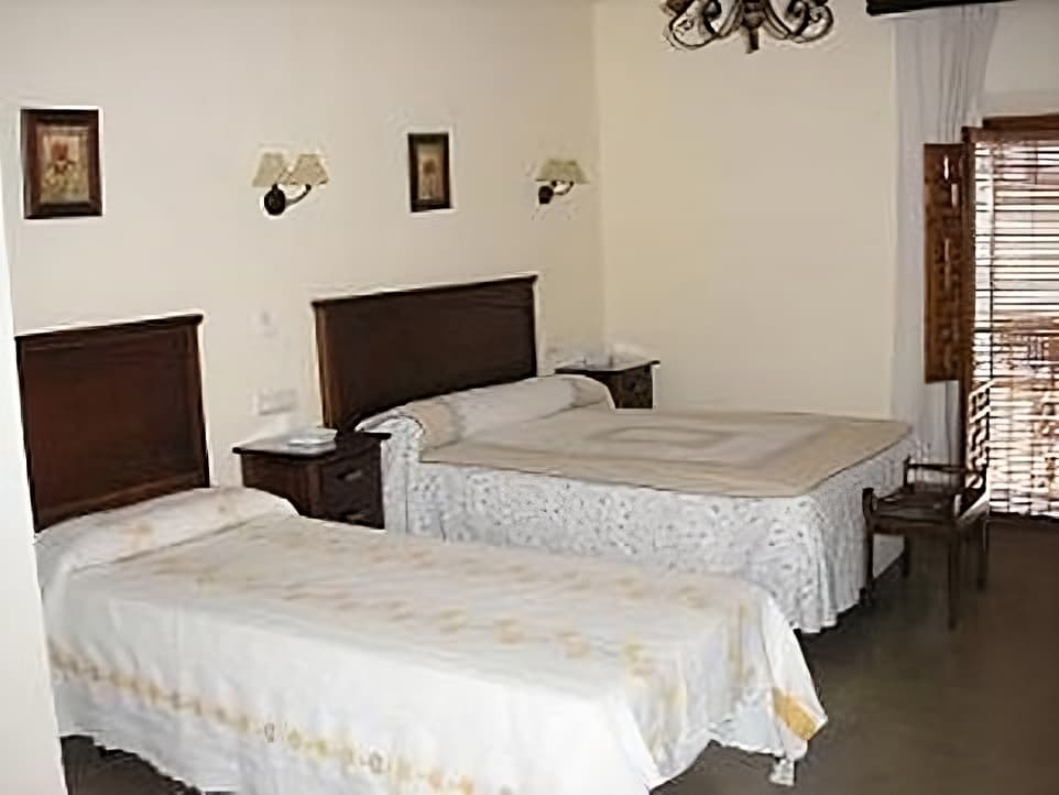 Hostal Colon , Room