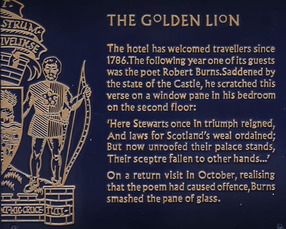 Golden Lion Hotel, General view