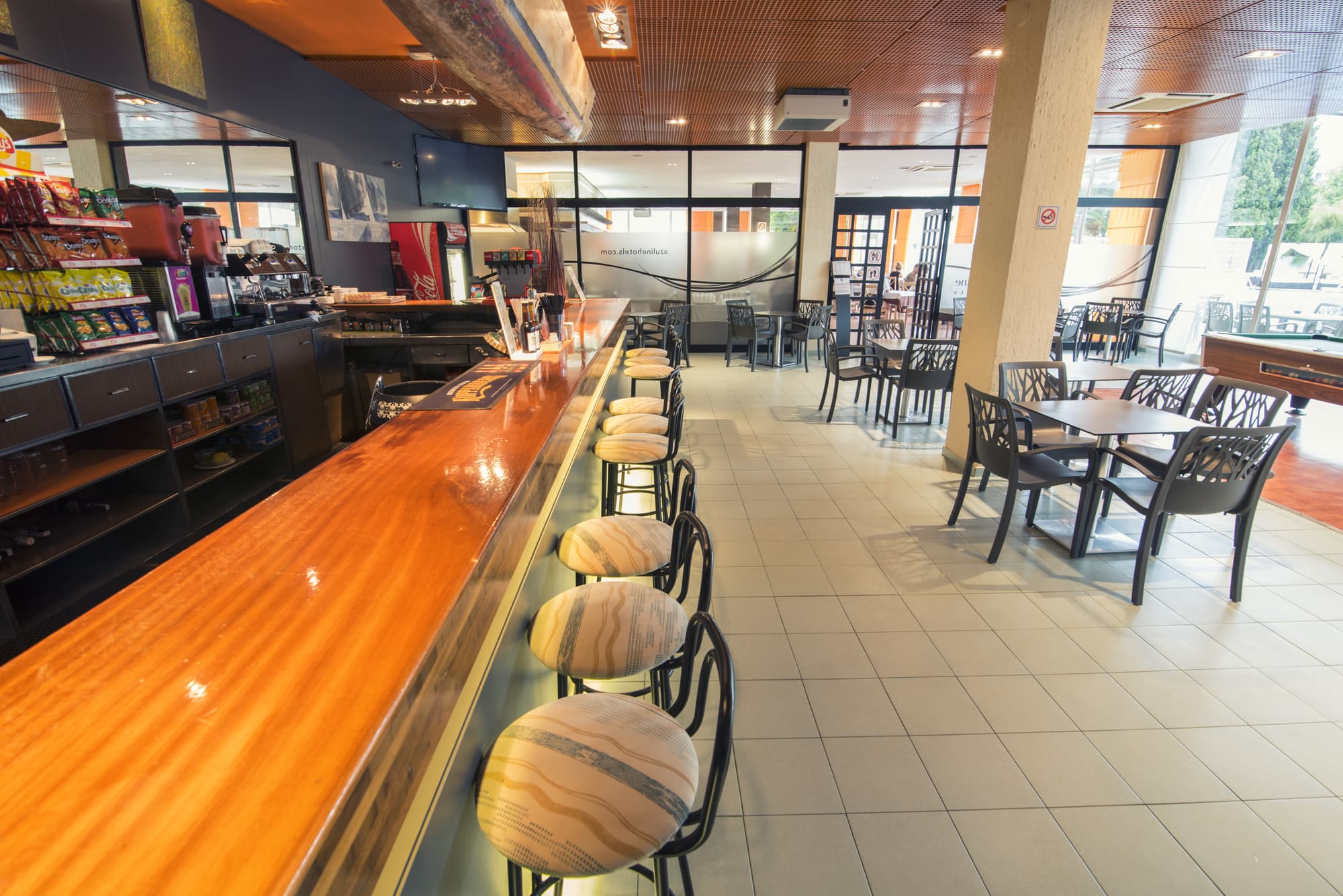 AzuLine Hotel Pacific, Bar