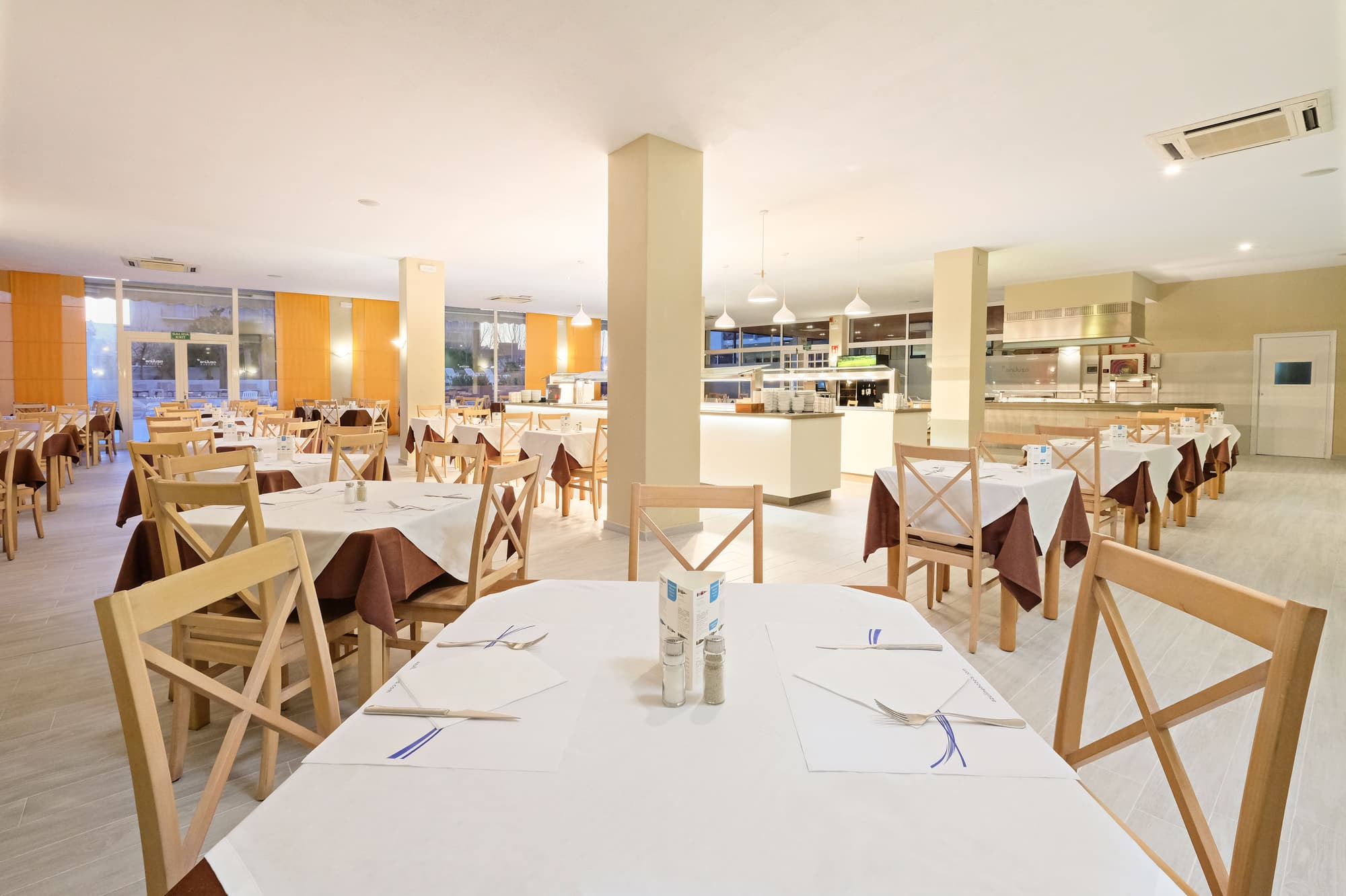 AzuLine Hotel Pacific, Restaurant