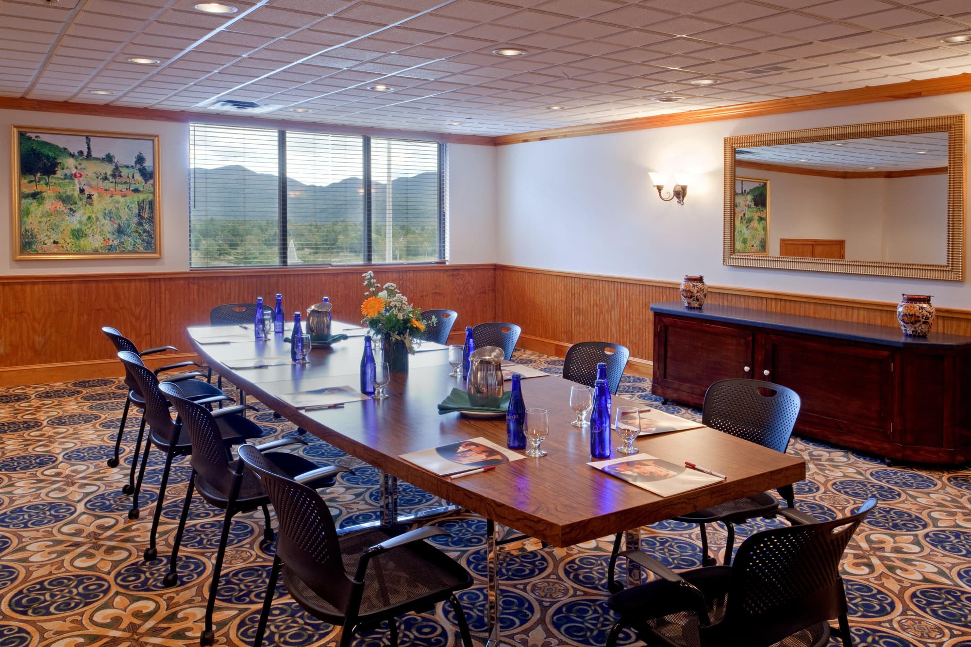 Crowne Plaza Lake Placid, Conferences
