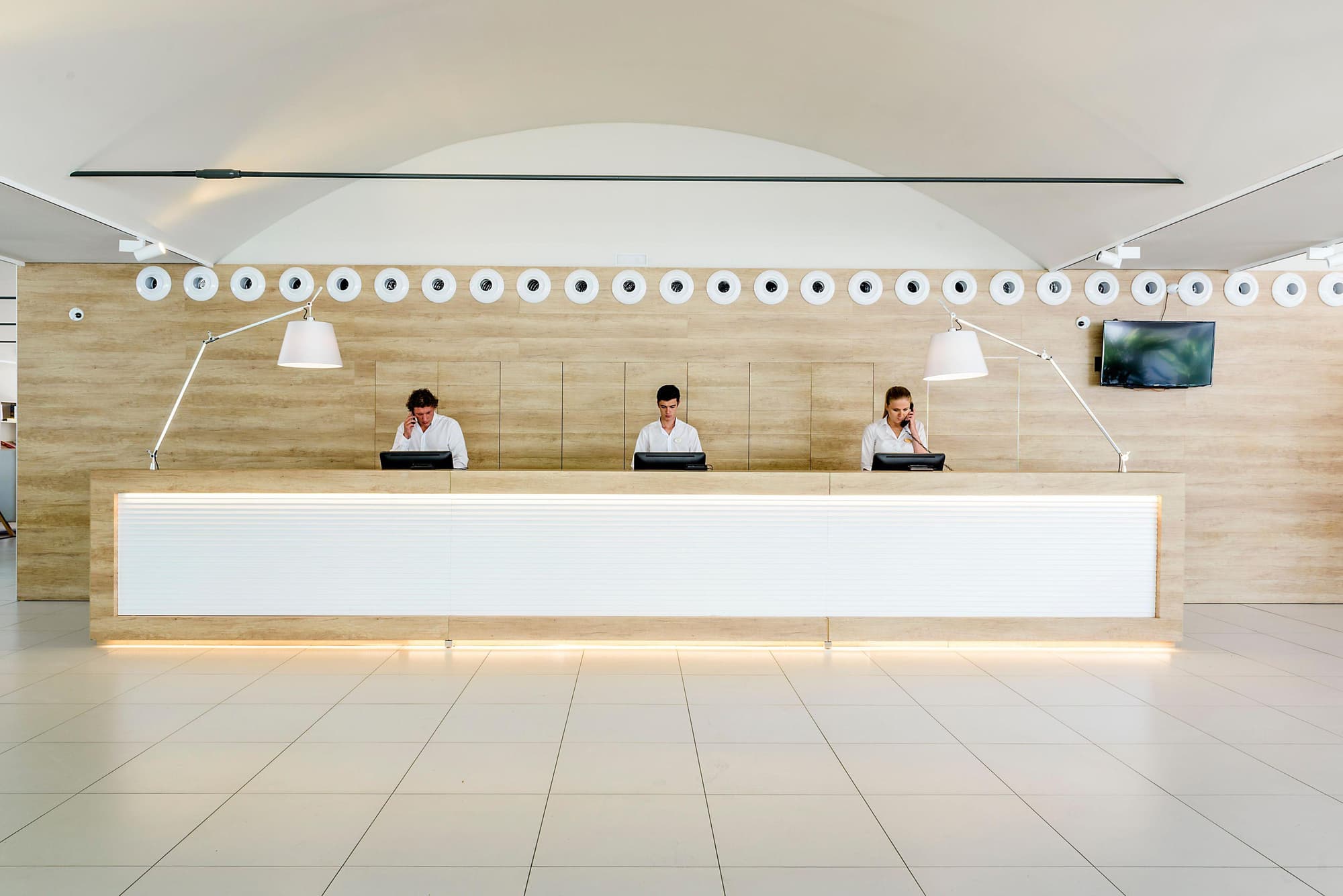 Estival ElDorado, Lobby