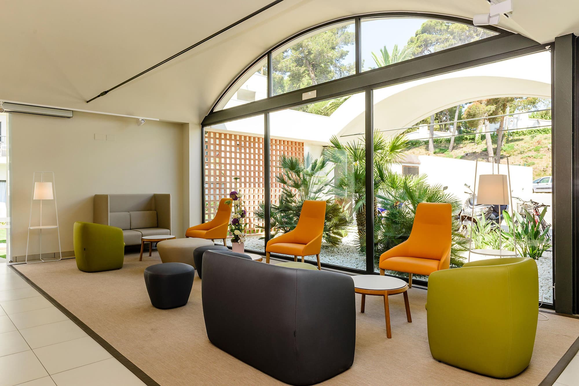 Estival ElDorado, Lobby