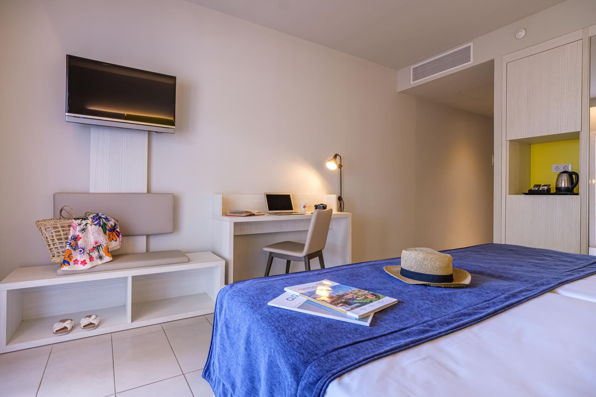 Estival ElDorado, Room