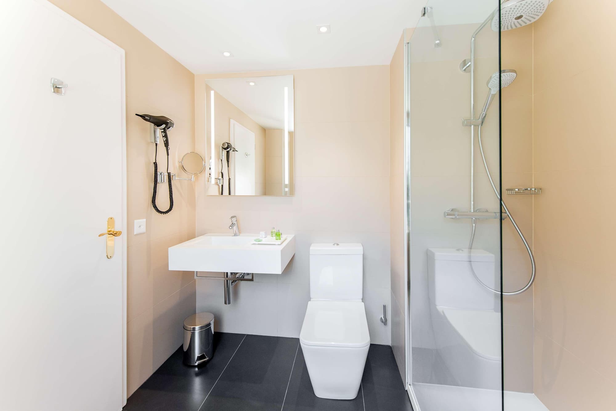 Hôtel Geneva By Fassbind, Room