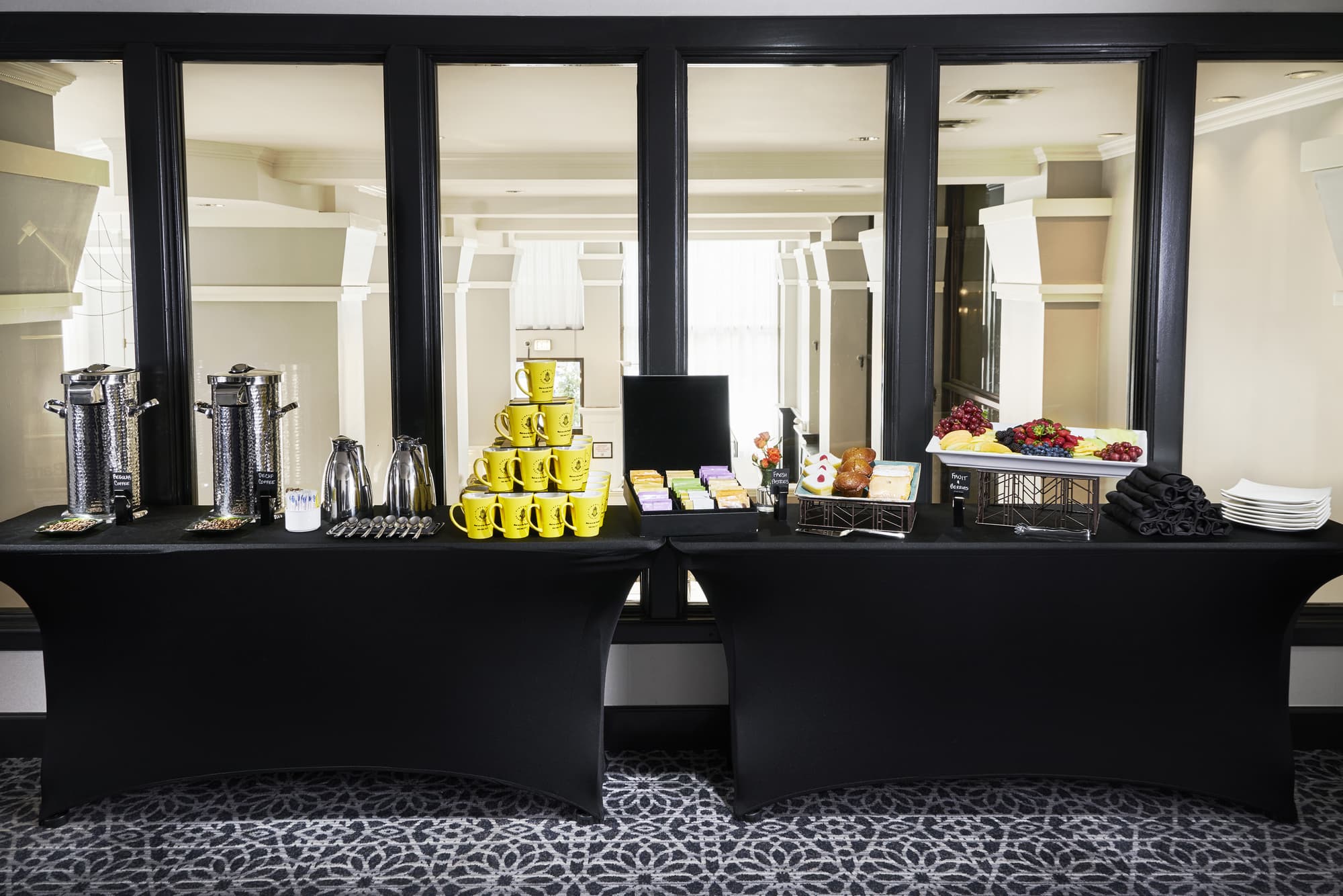 Staypineapple An Iconic Hotel The Loop Chicago, Conferences