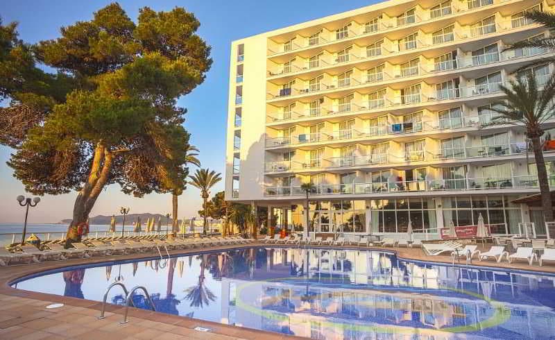 Sirenis Hotel Tres Carabelas & SPA, General view