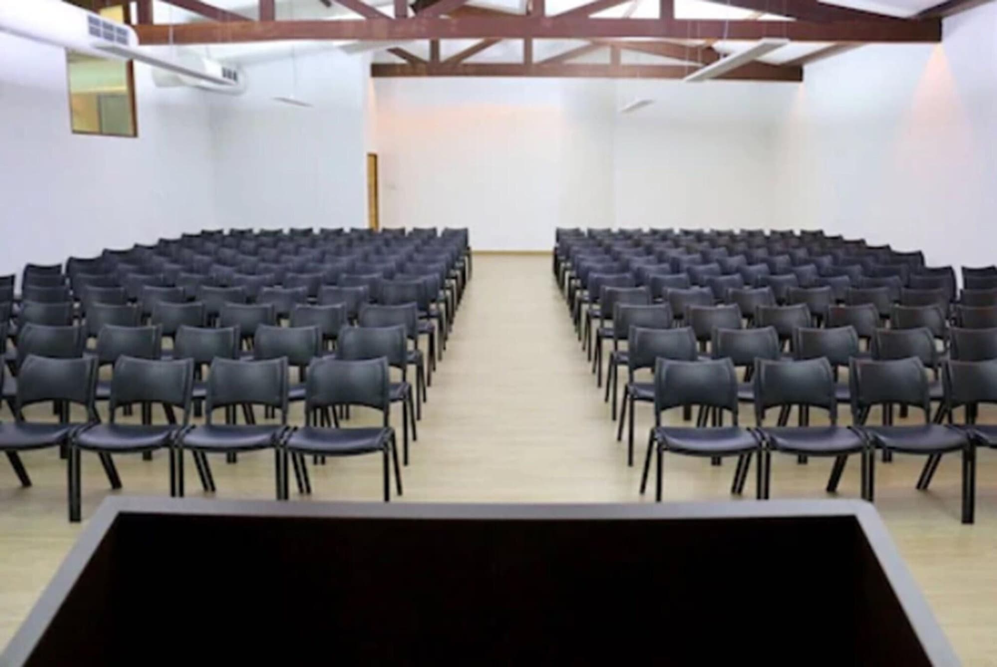 Ritz Lagoa da Anta Hotel & Spa, Conferences