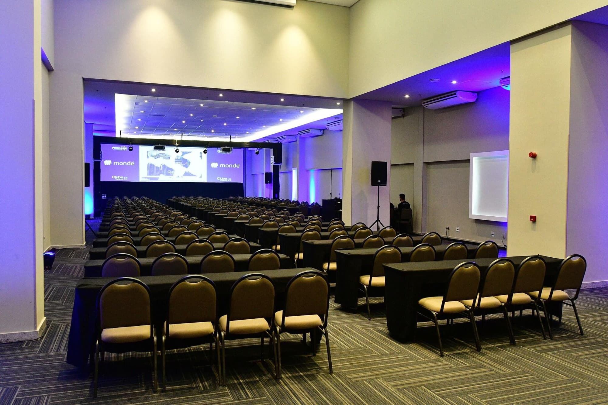 Atlante Plaza, Conferences