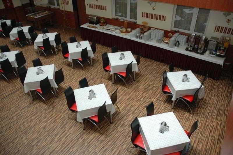 Atlantic, Restaurant