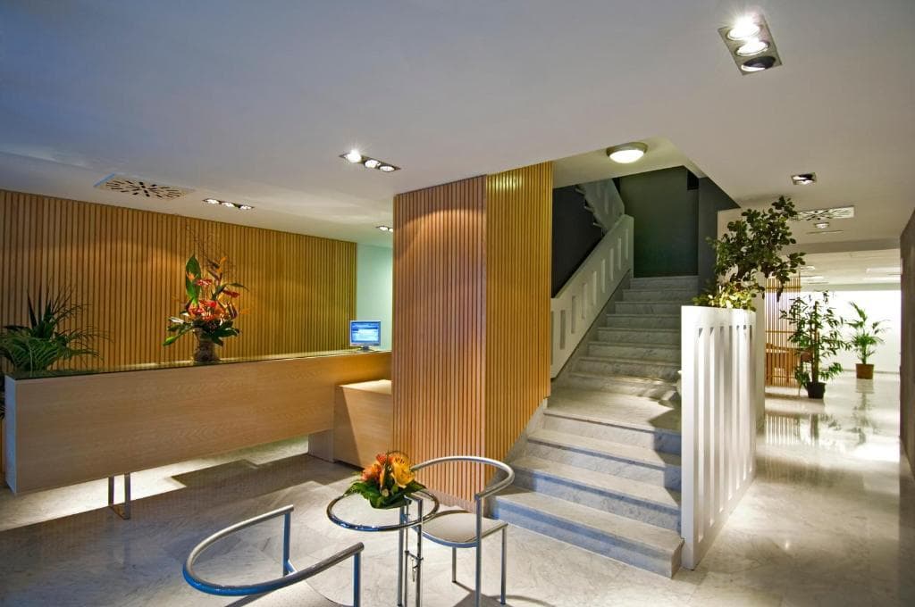 Nautico, Lobby