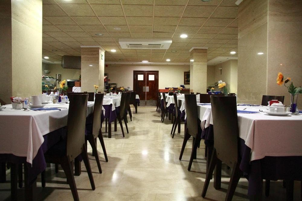 Hotel Paraiso Beach by LLUM - Adults Only, Restaurant