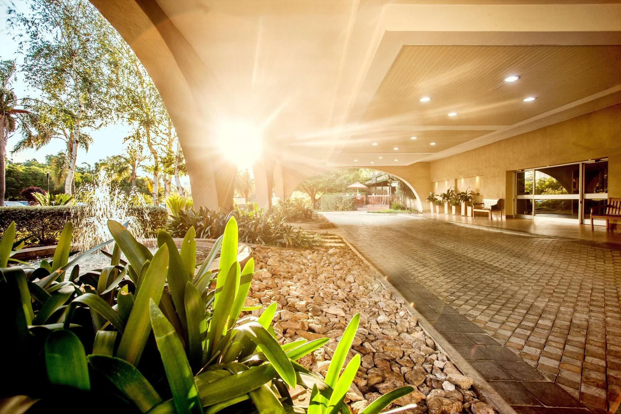 Garden Court Or Tambo, General view