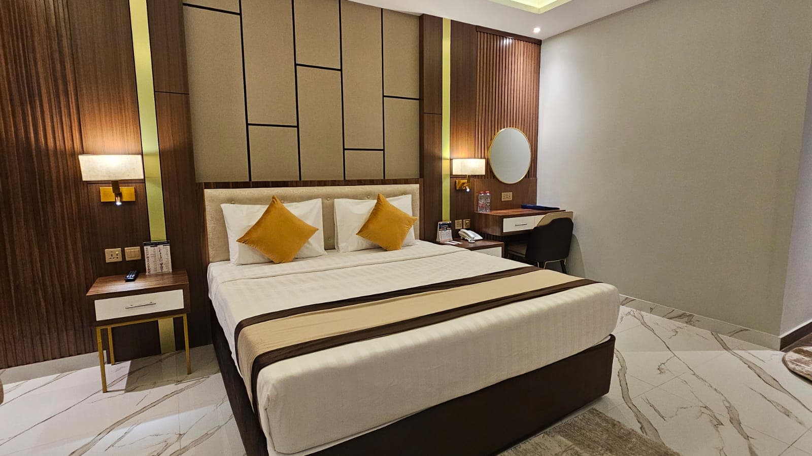 Concorde Deira, Room