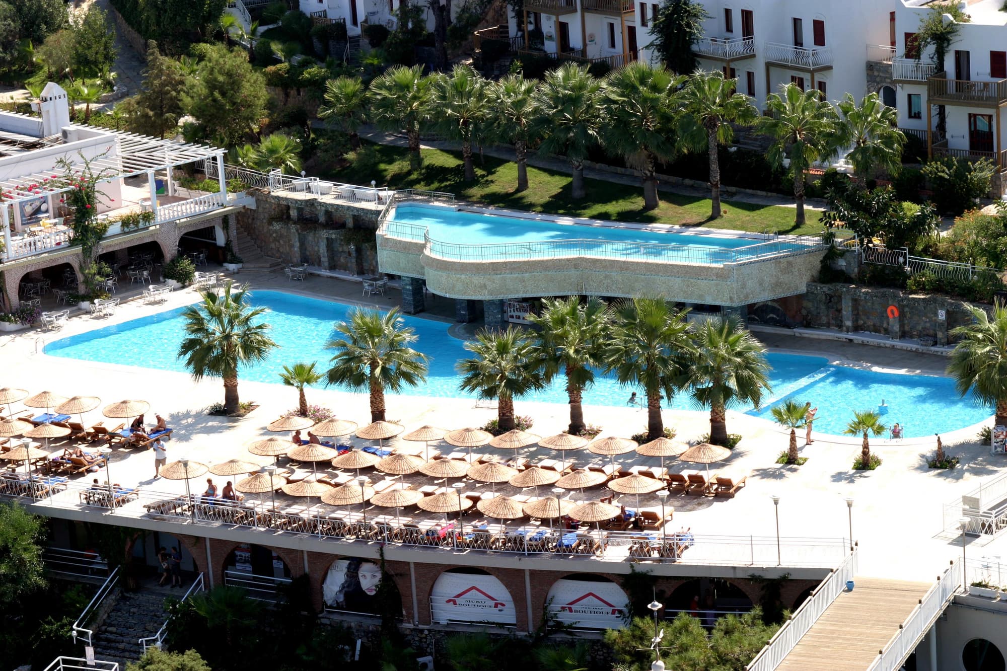 Blue Dreams Resort, Pool