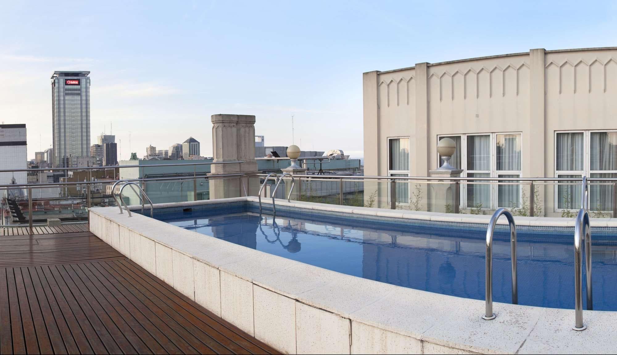 NH Buenos Aires City, Pool