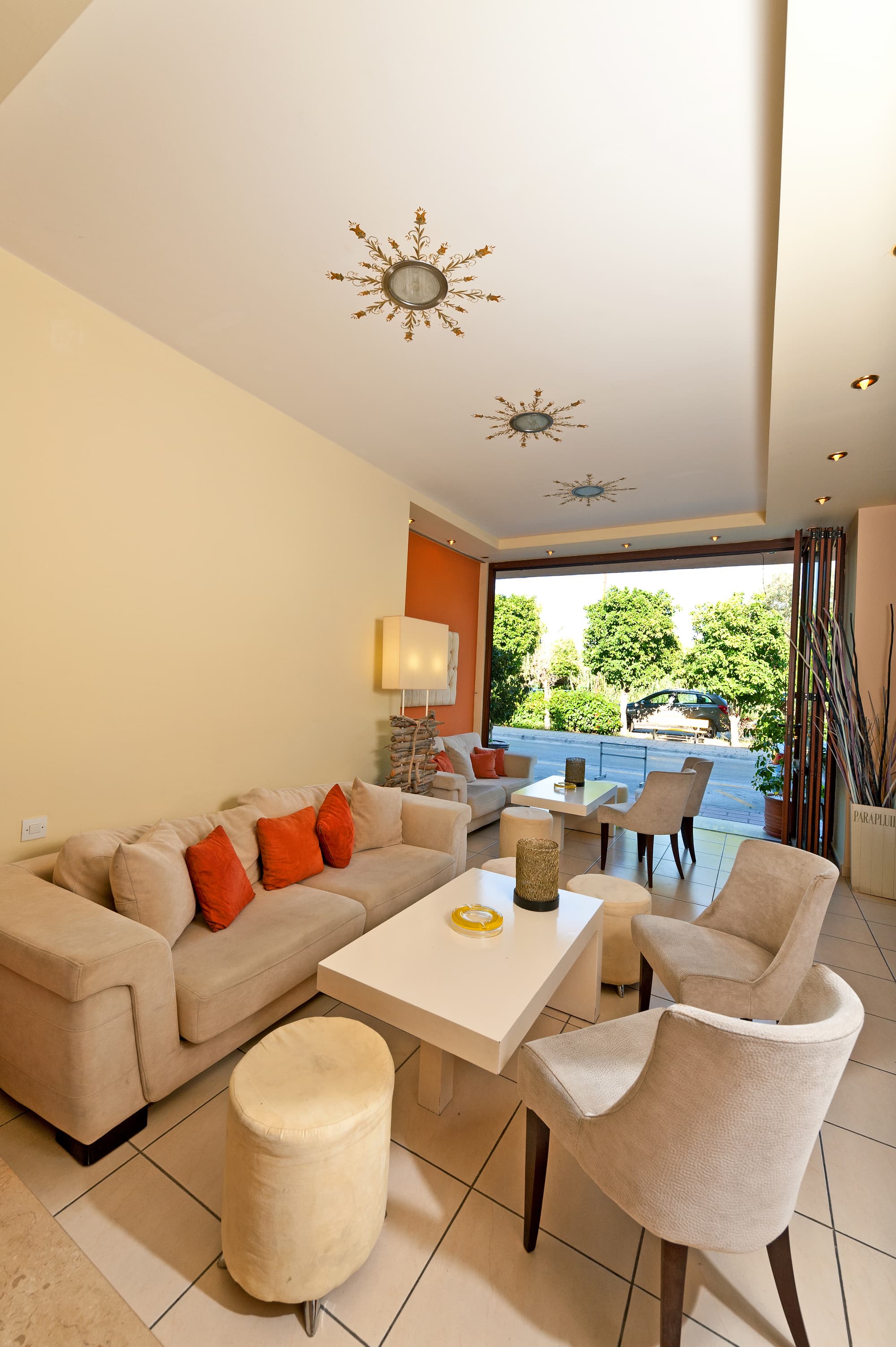 Alea Hotel Apartments, Bar