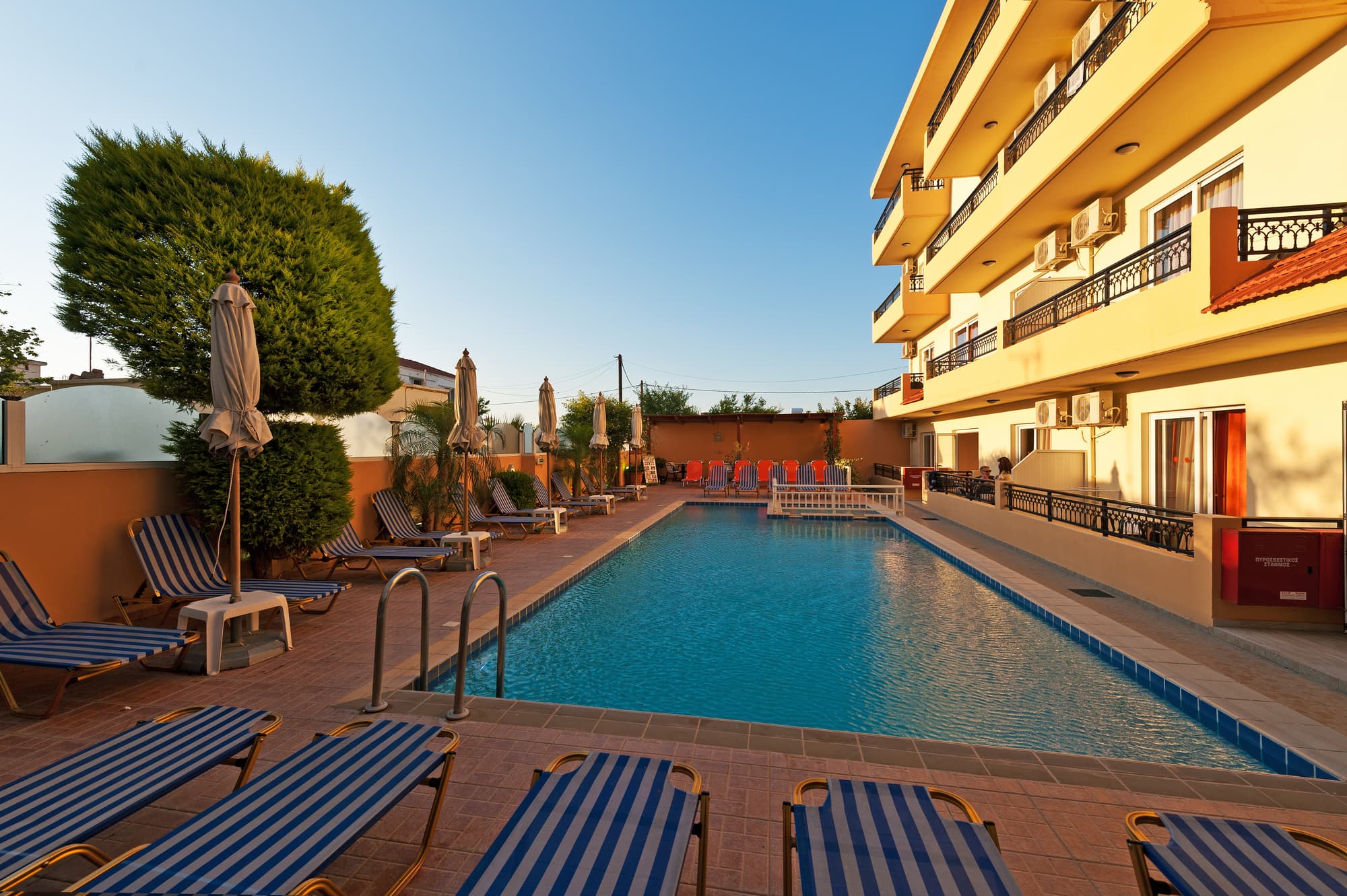 Alea Hotel Apartments, Pool