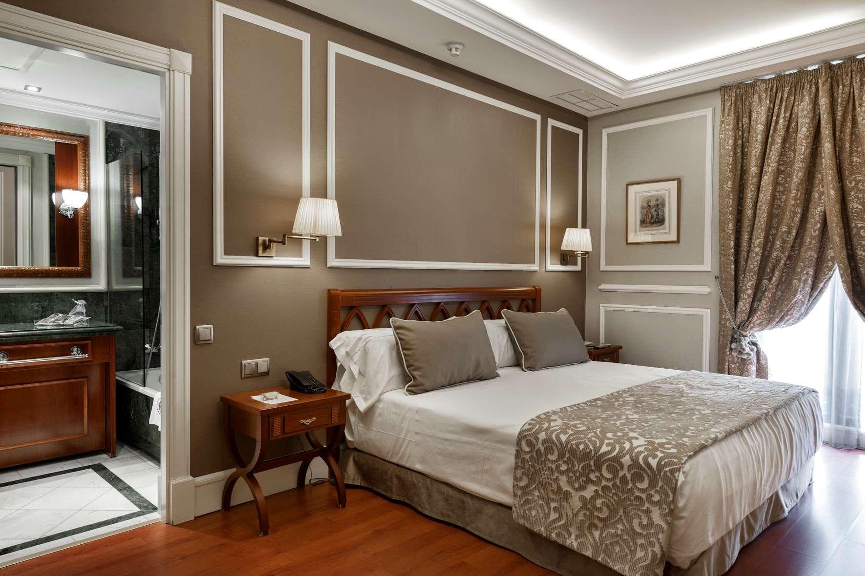 Catalonia las Cortes, Room