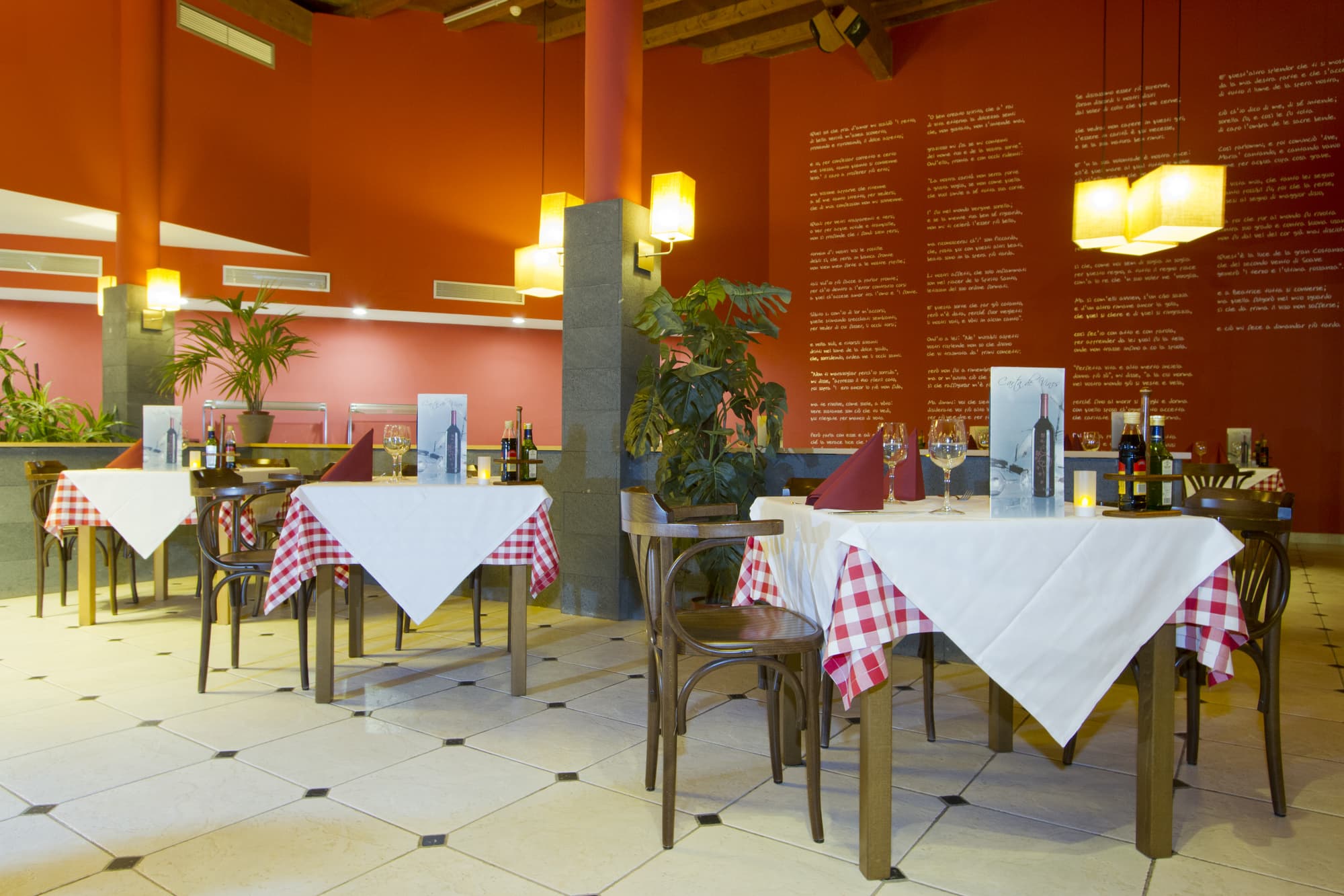 Playitas Hotel, Restaurant