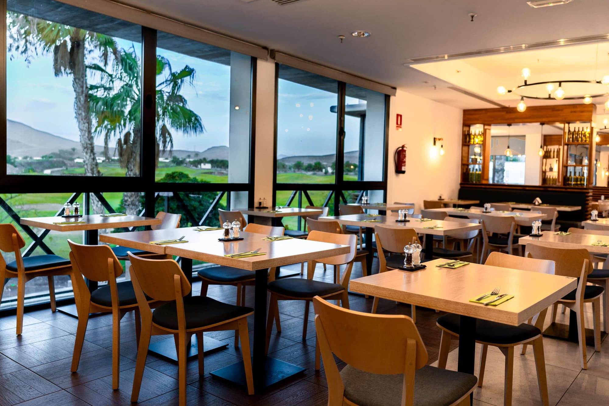 Playitas Hotel, Restaurant