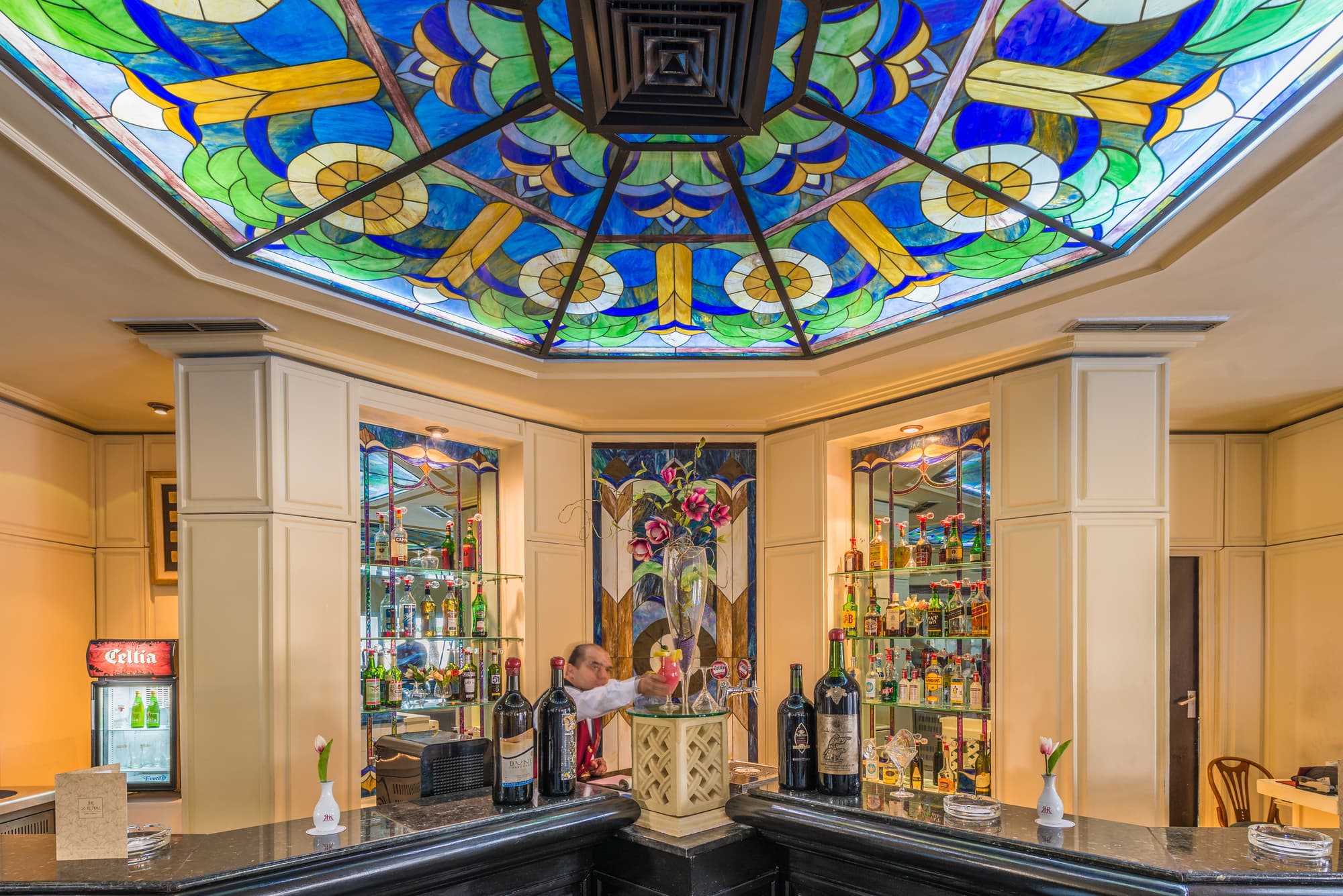 Le Royal Hammamet, Bar