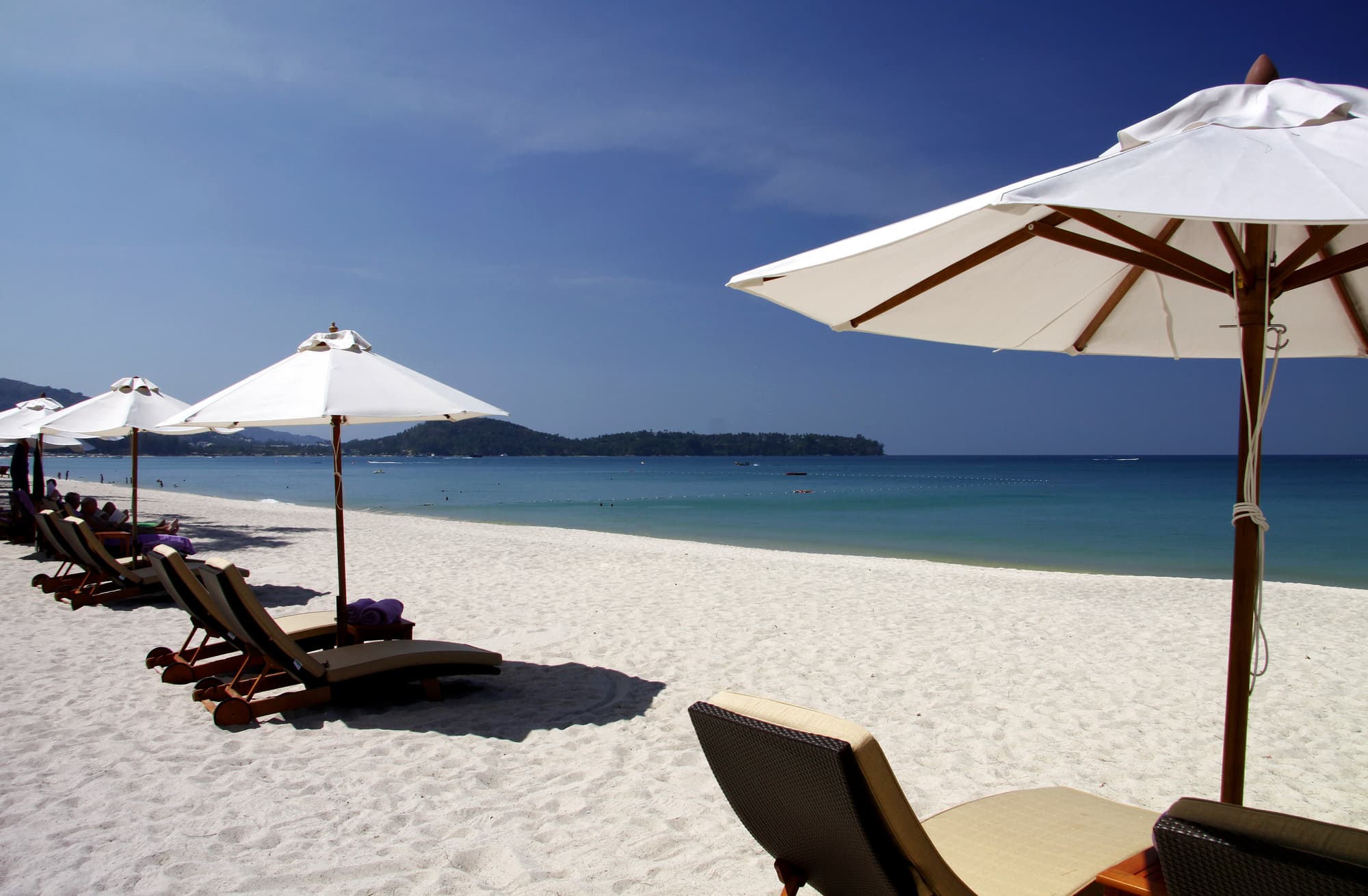 Dusit Thani Laguna Phuket, Beach