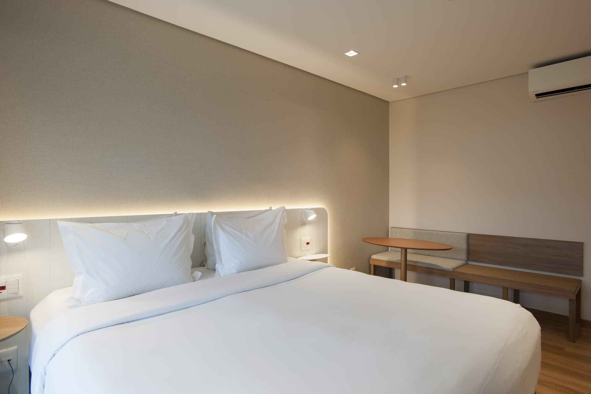 Intercity Florianopolis, Room