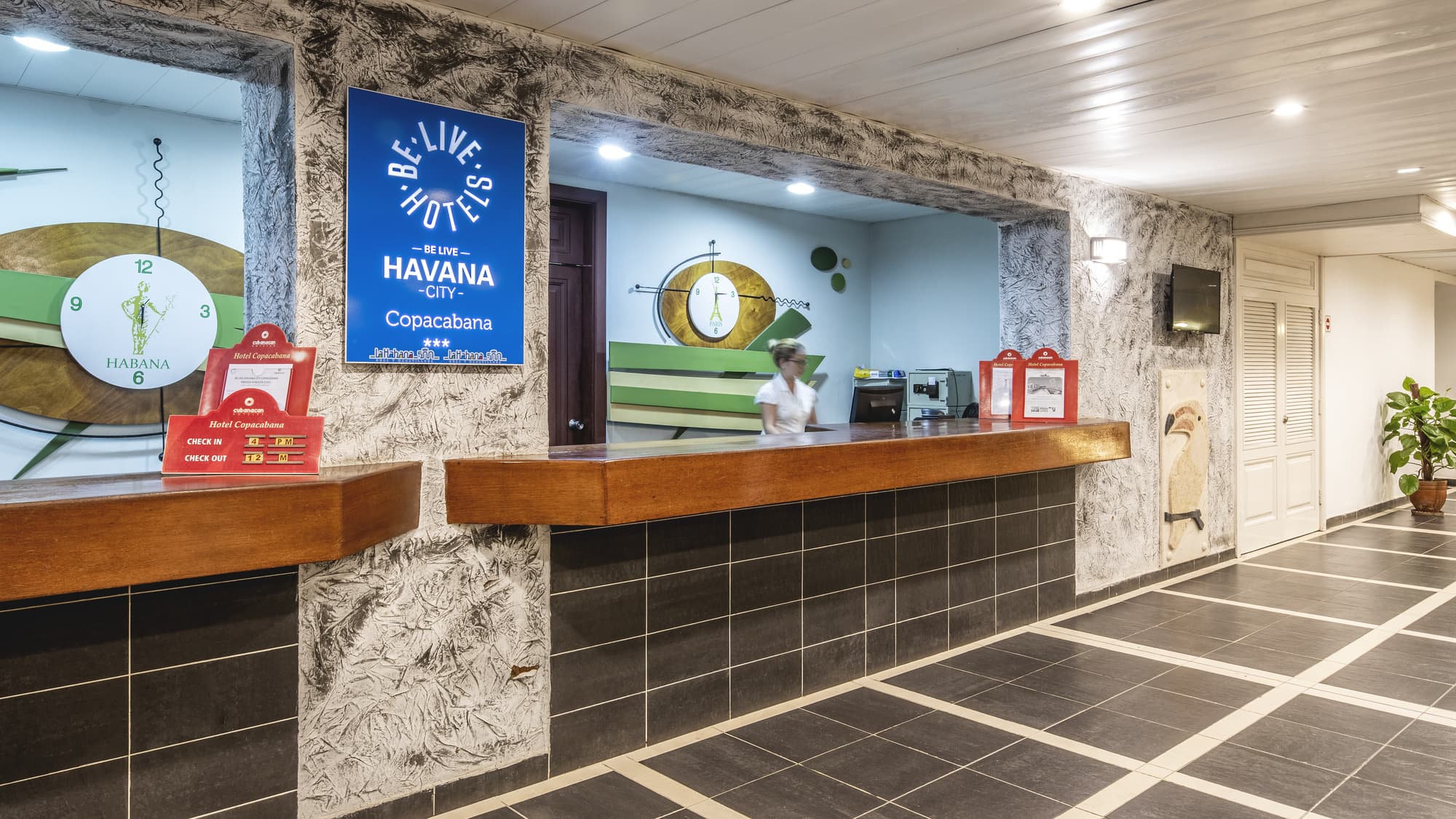 Hotel Copacabana, Lobby