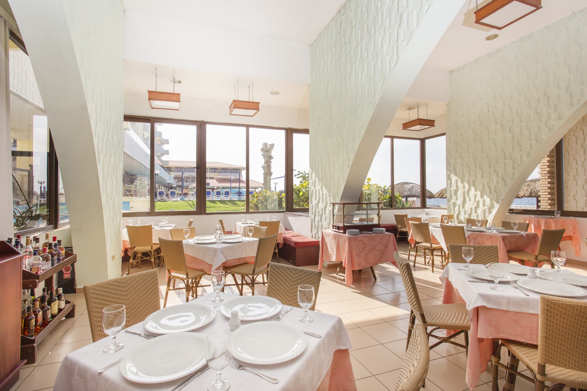 Hotel Copacabana, Restaurant