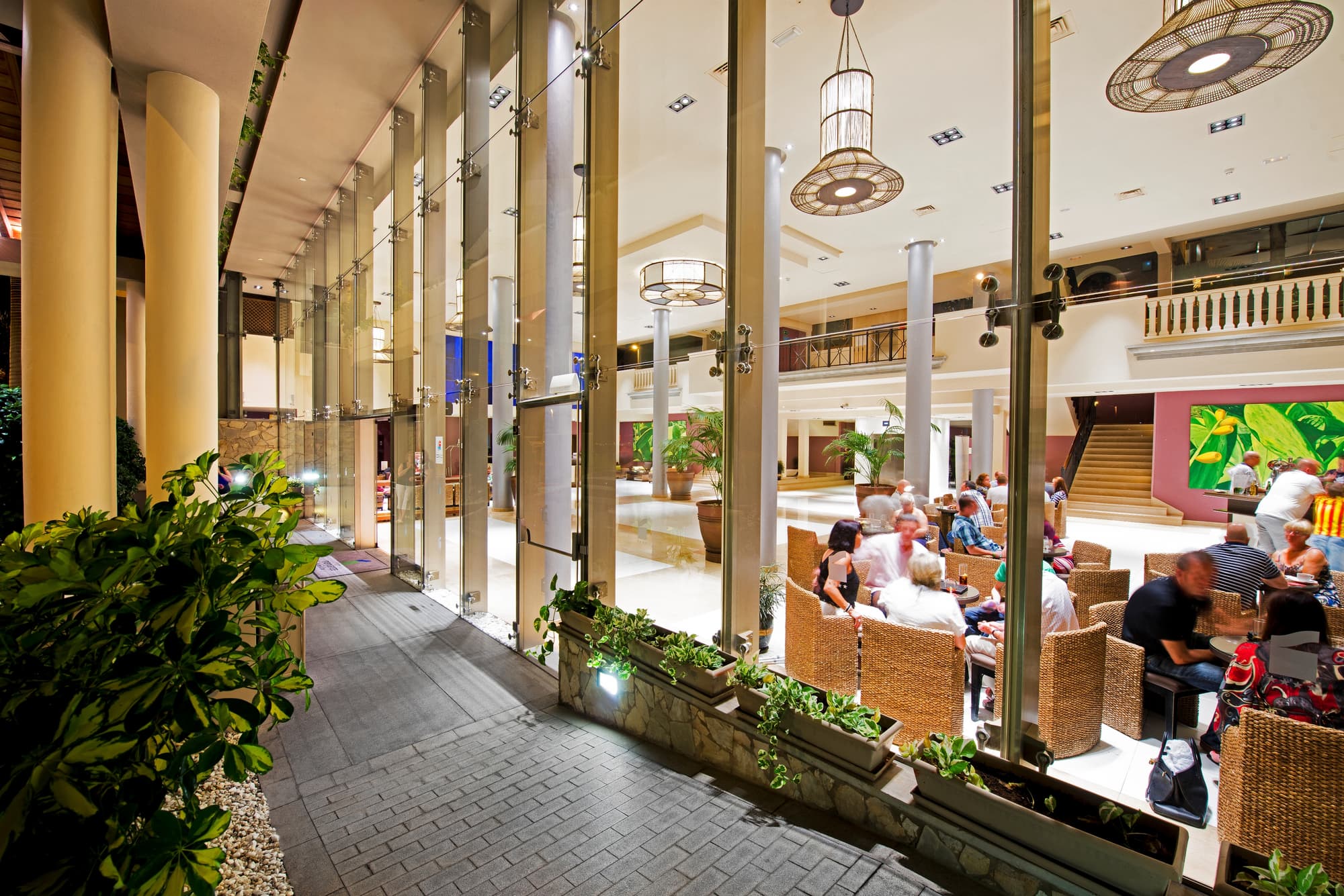 Marylanza Suites & Spa, Bar