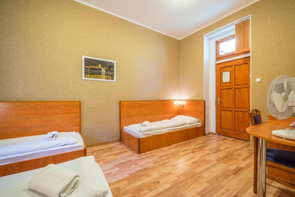 Easy Star Hotel, Room