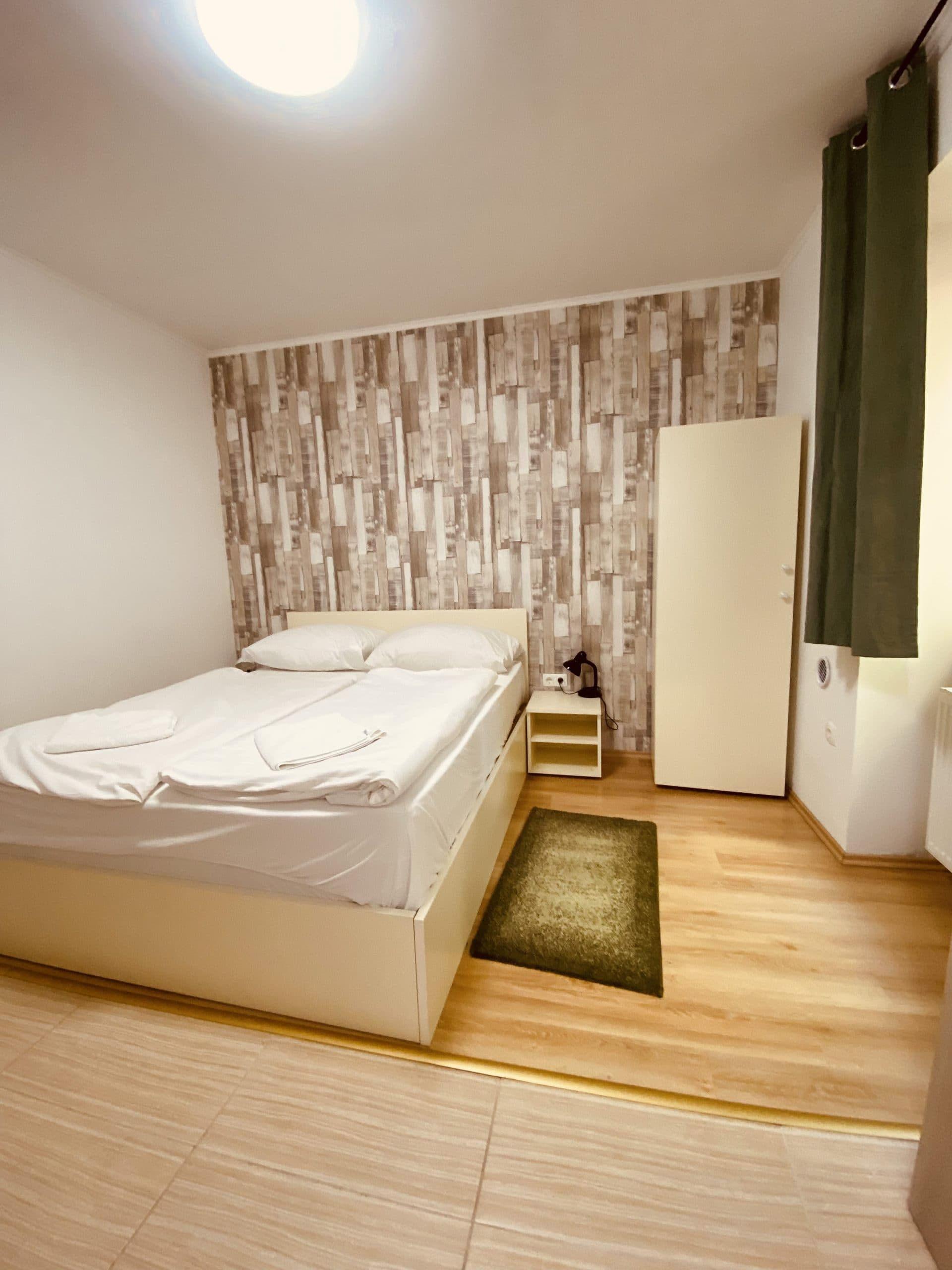 Easy Star Hotel, Room