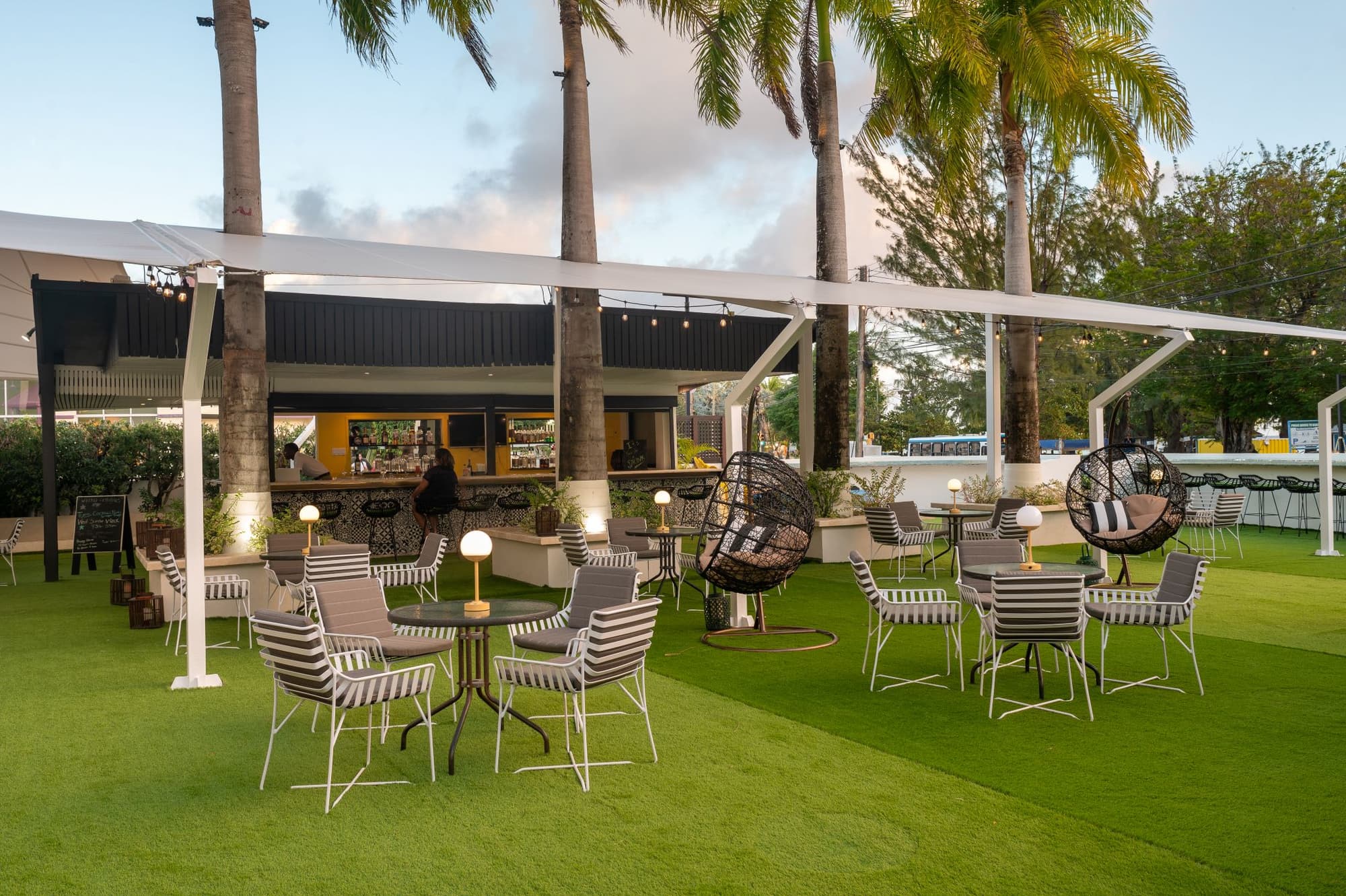 The Rockley by Ocean Hotels, Bar