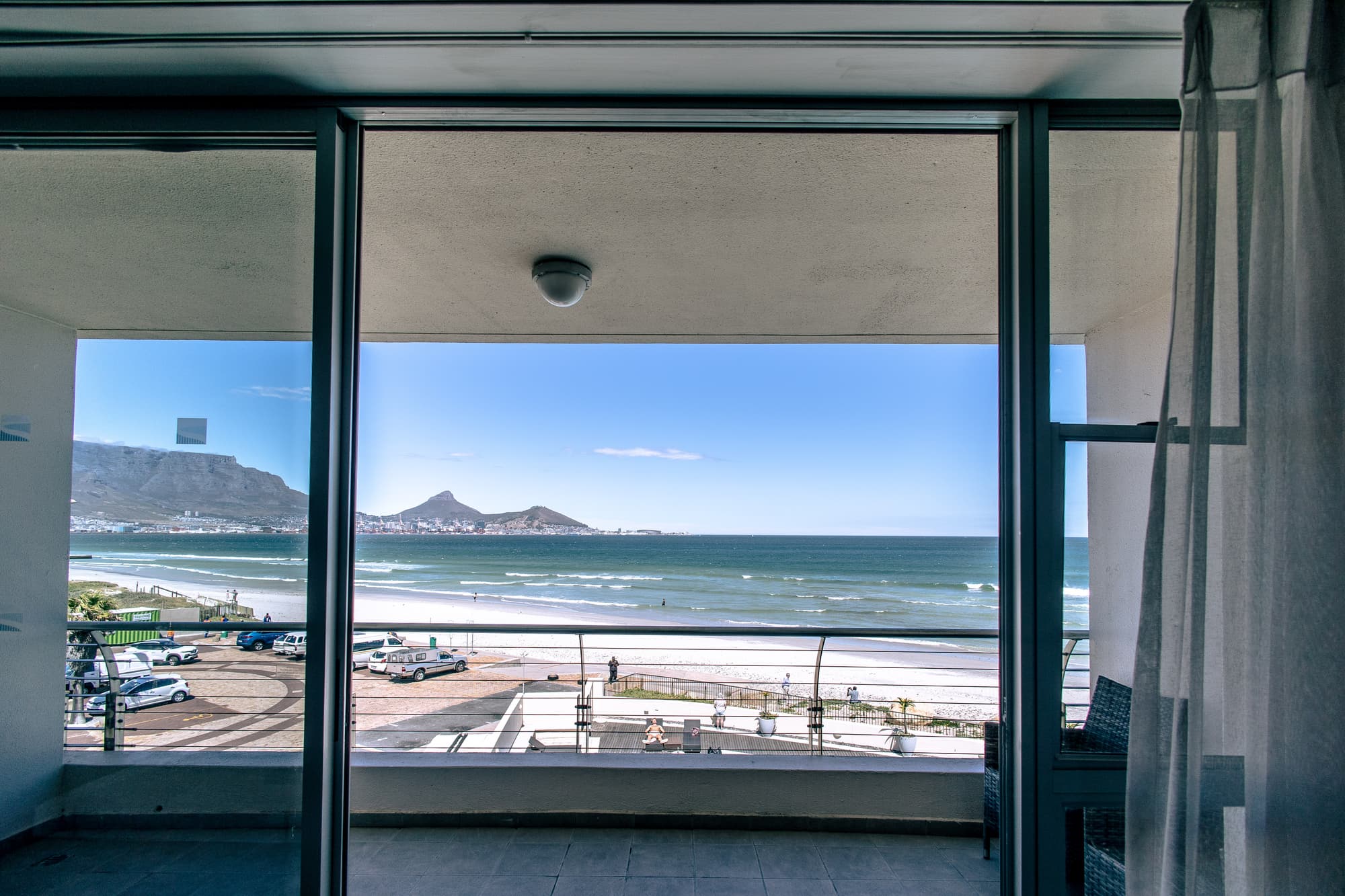 Lagoon Beach Hotel, Room