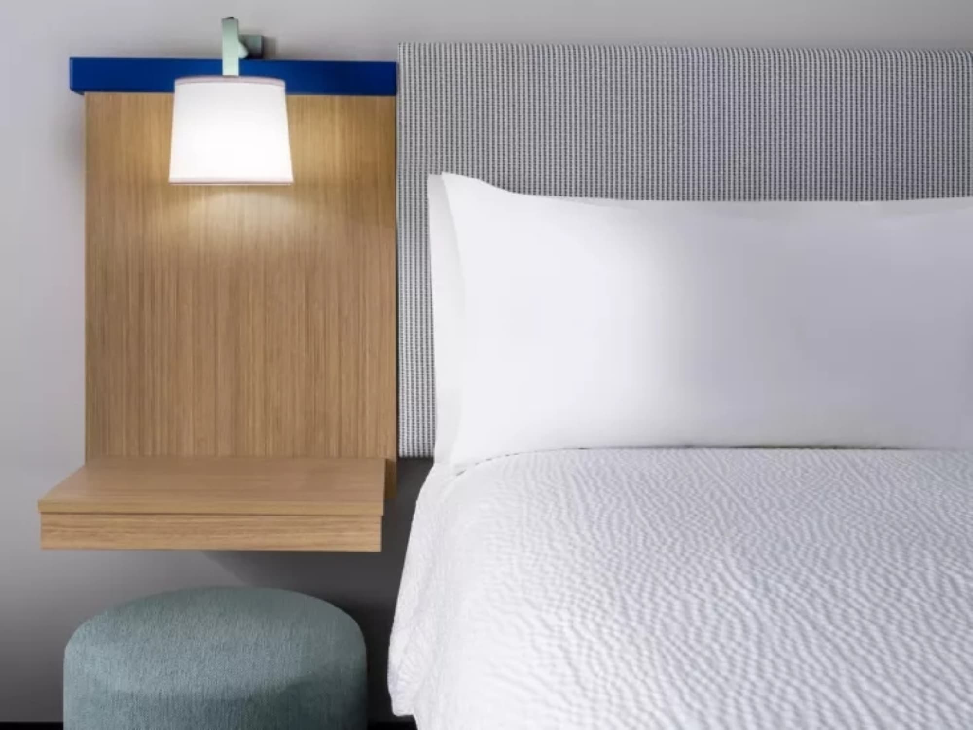 Garner Hotel Albuquerque Airport by IHG, Room