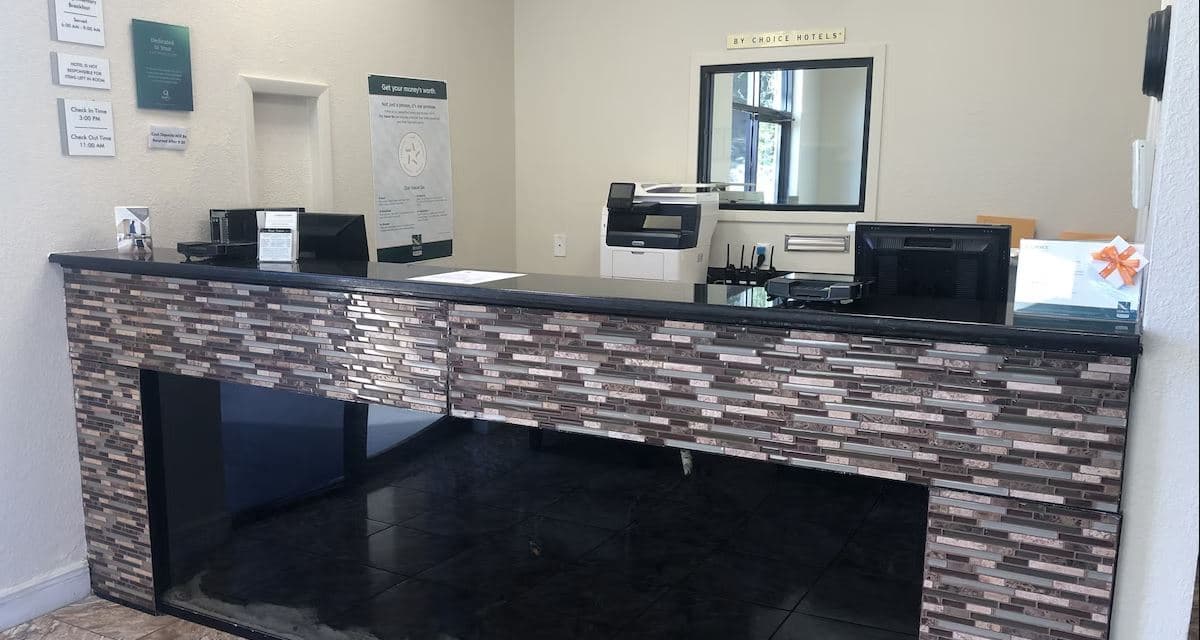 Green Palms Extended Stay, Lobby