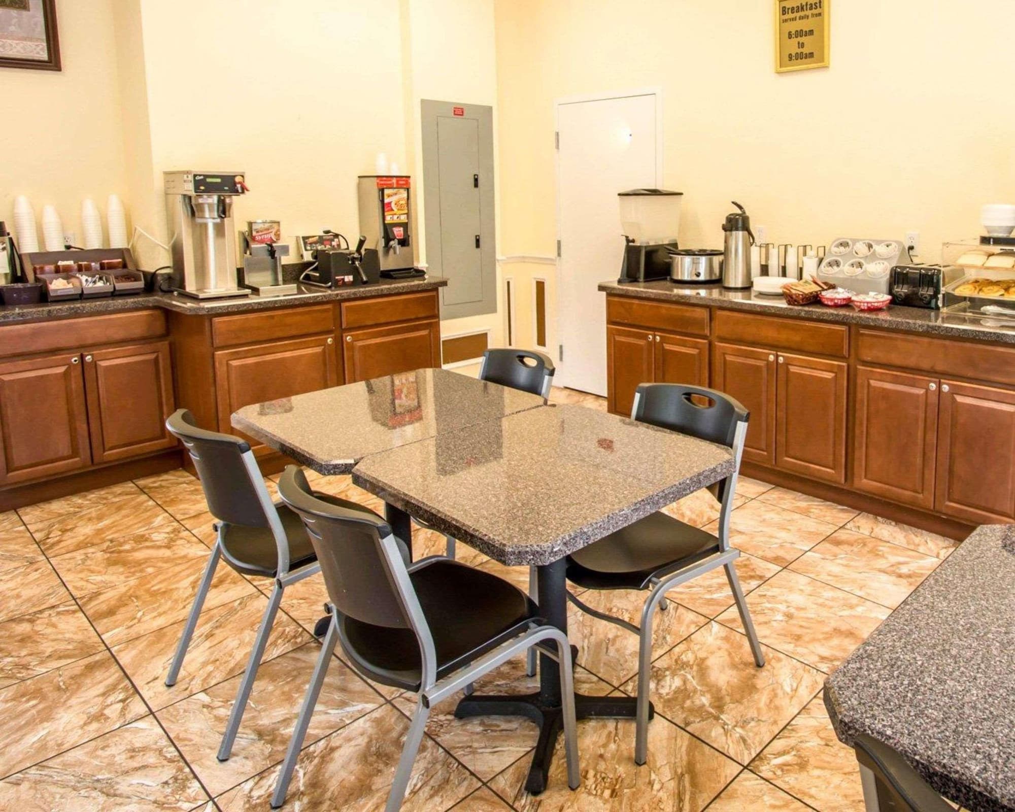 Green Palms Extended Stay, Restaurant