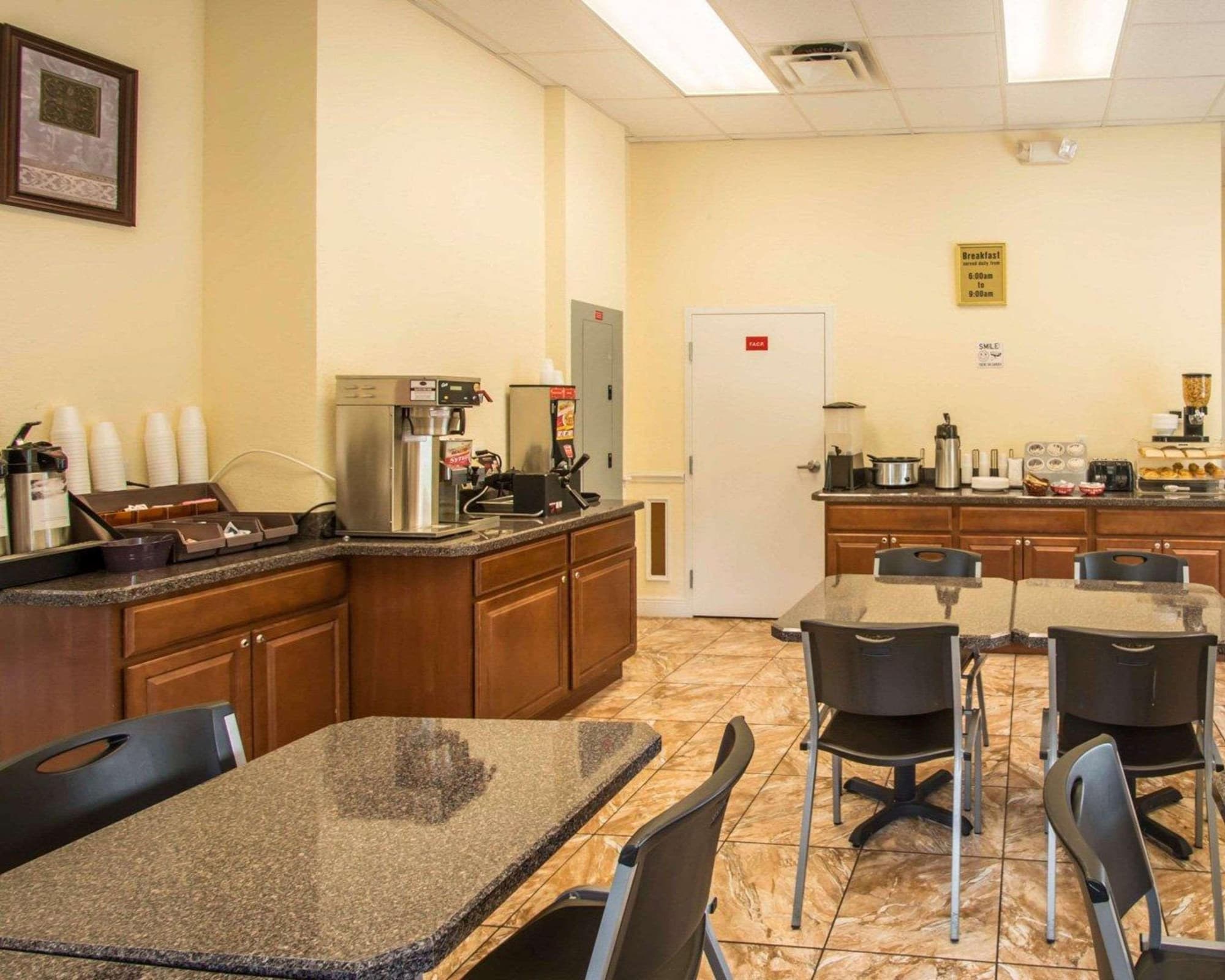 Green Palms Extended Stay, Restaurant