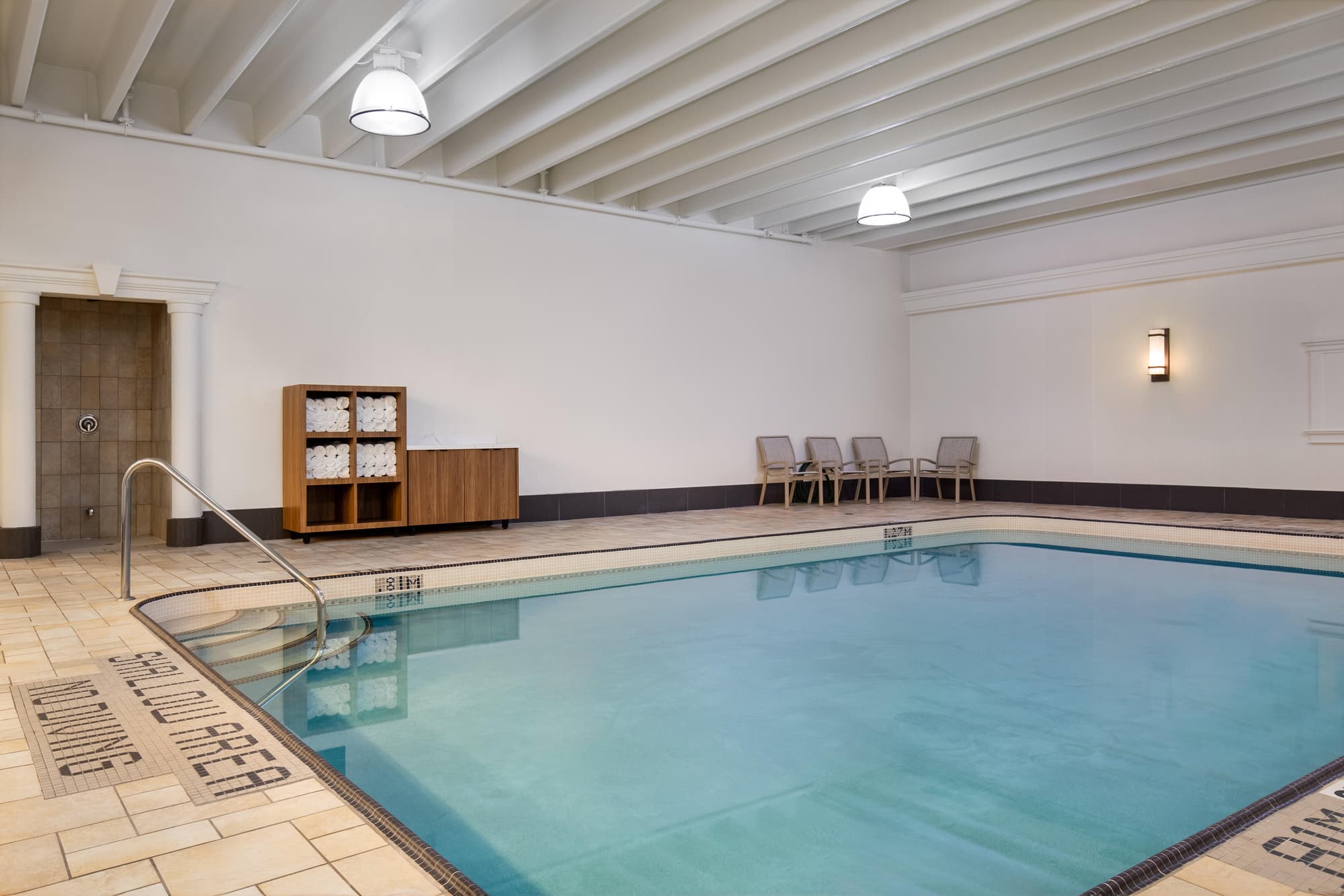 Holiday Inn Hotel and Suites St. Catharines Conf, Pool