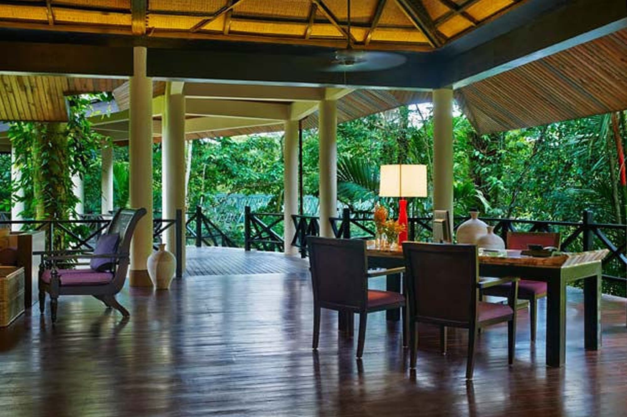 Mulu Marriott Resort, Lobby