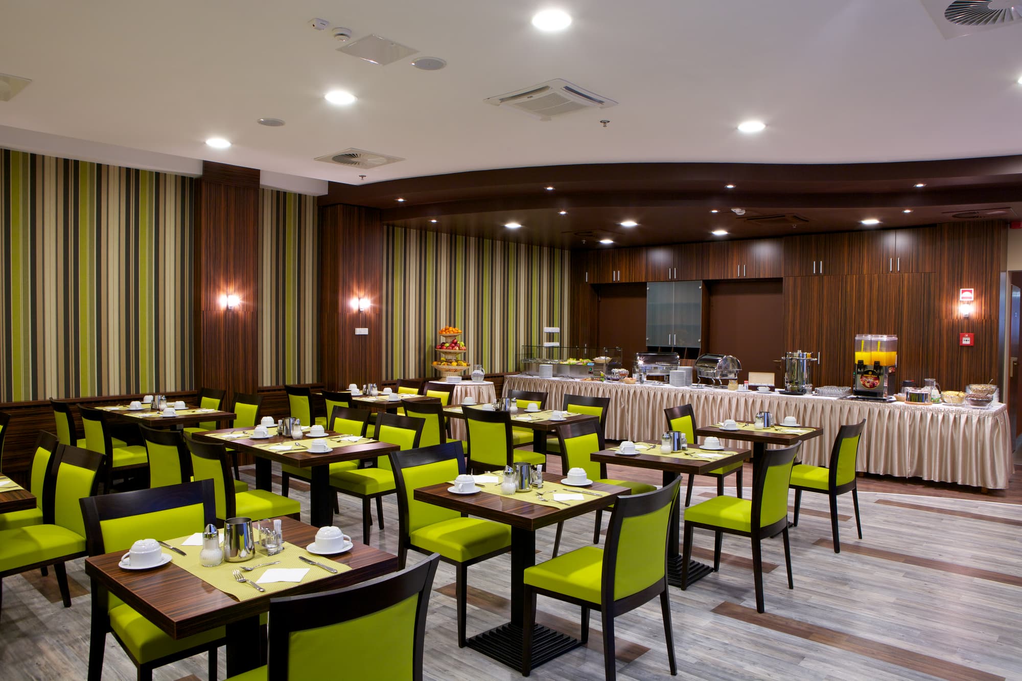 City Inn, Restaurant