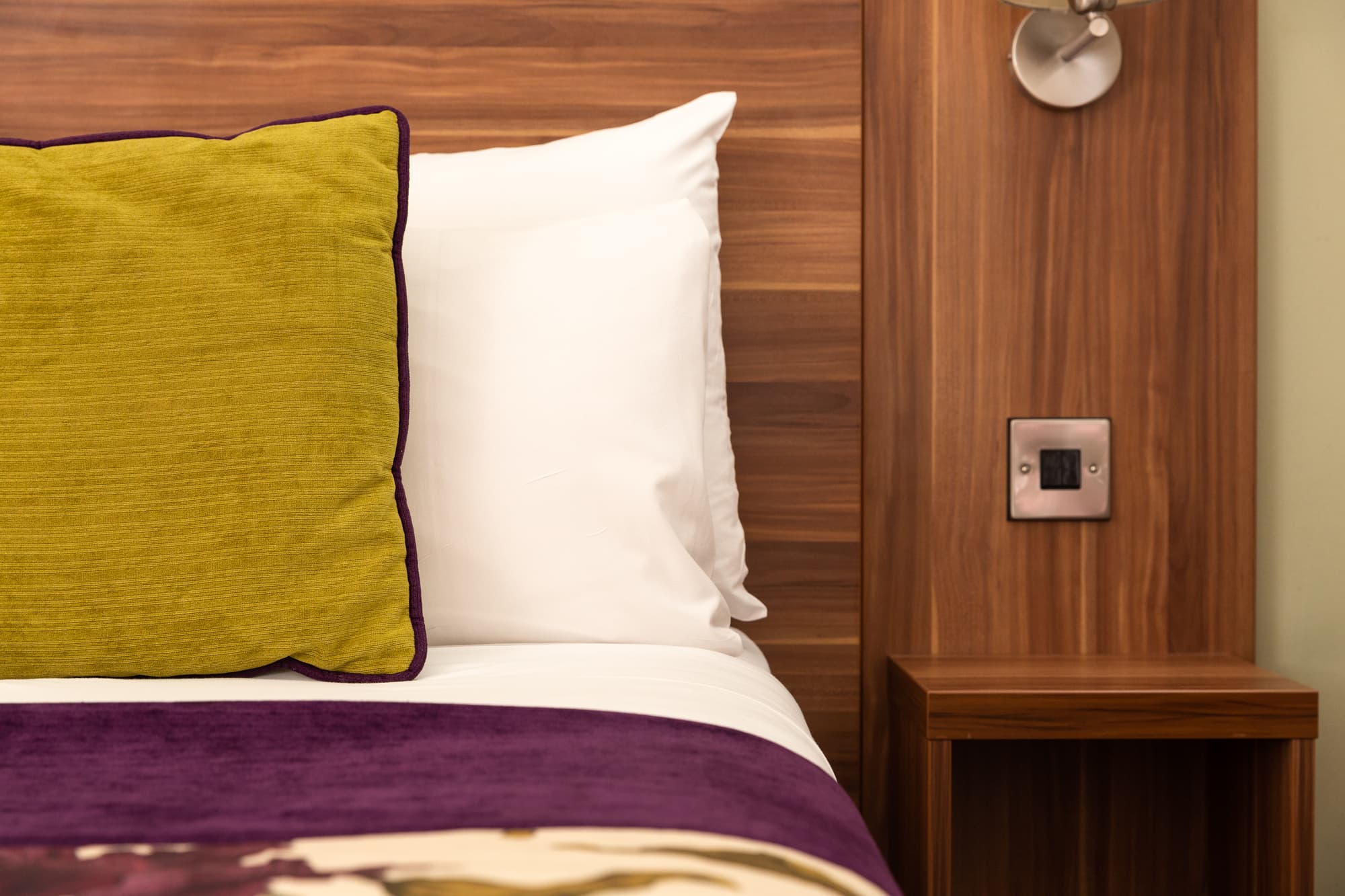 Maldron Hotel & Leisure Centre, Oranmore, Room