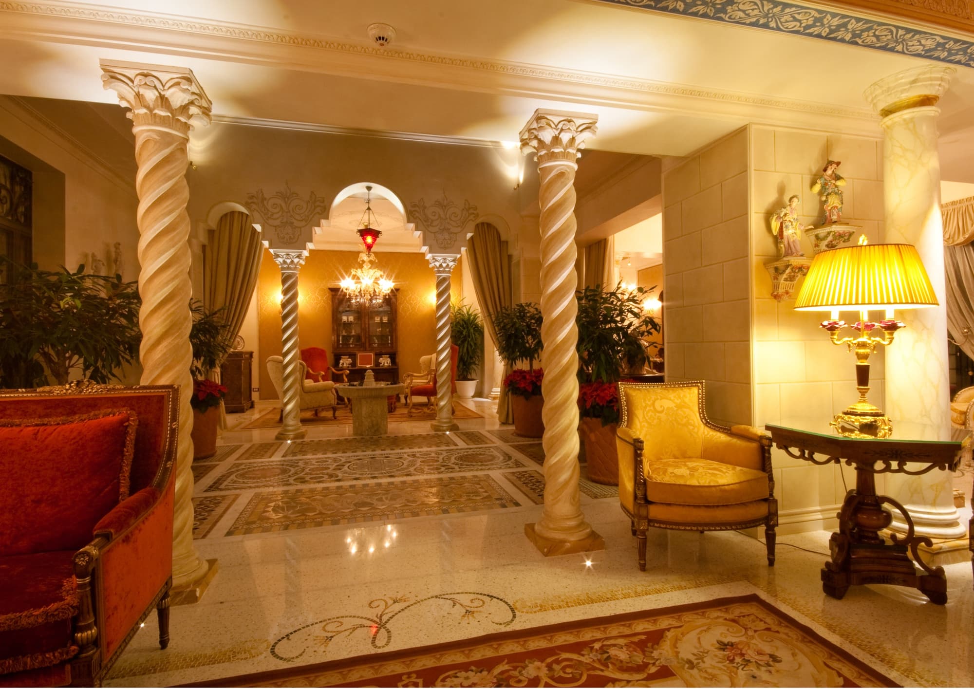 Villa e Palazzo Aminta, Lobby