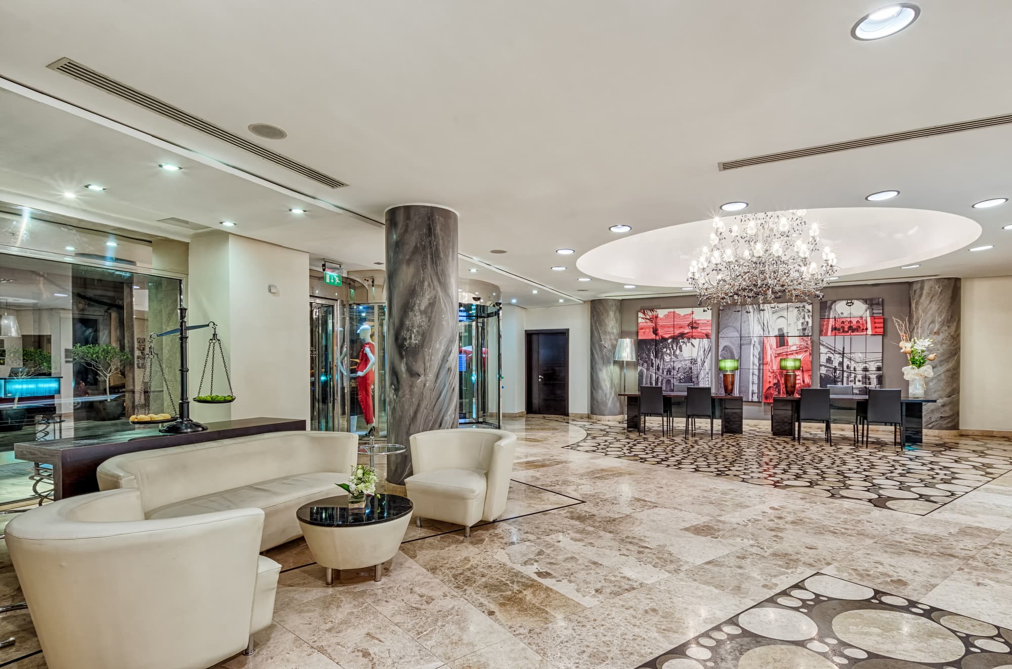 AX The Palace, Lobby