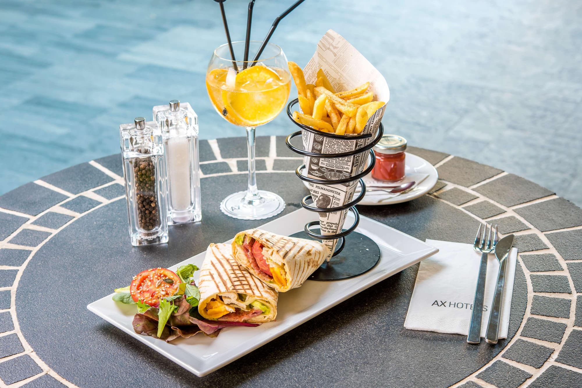 AX The Palace, Restaurant